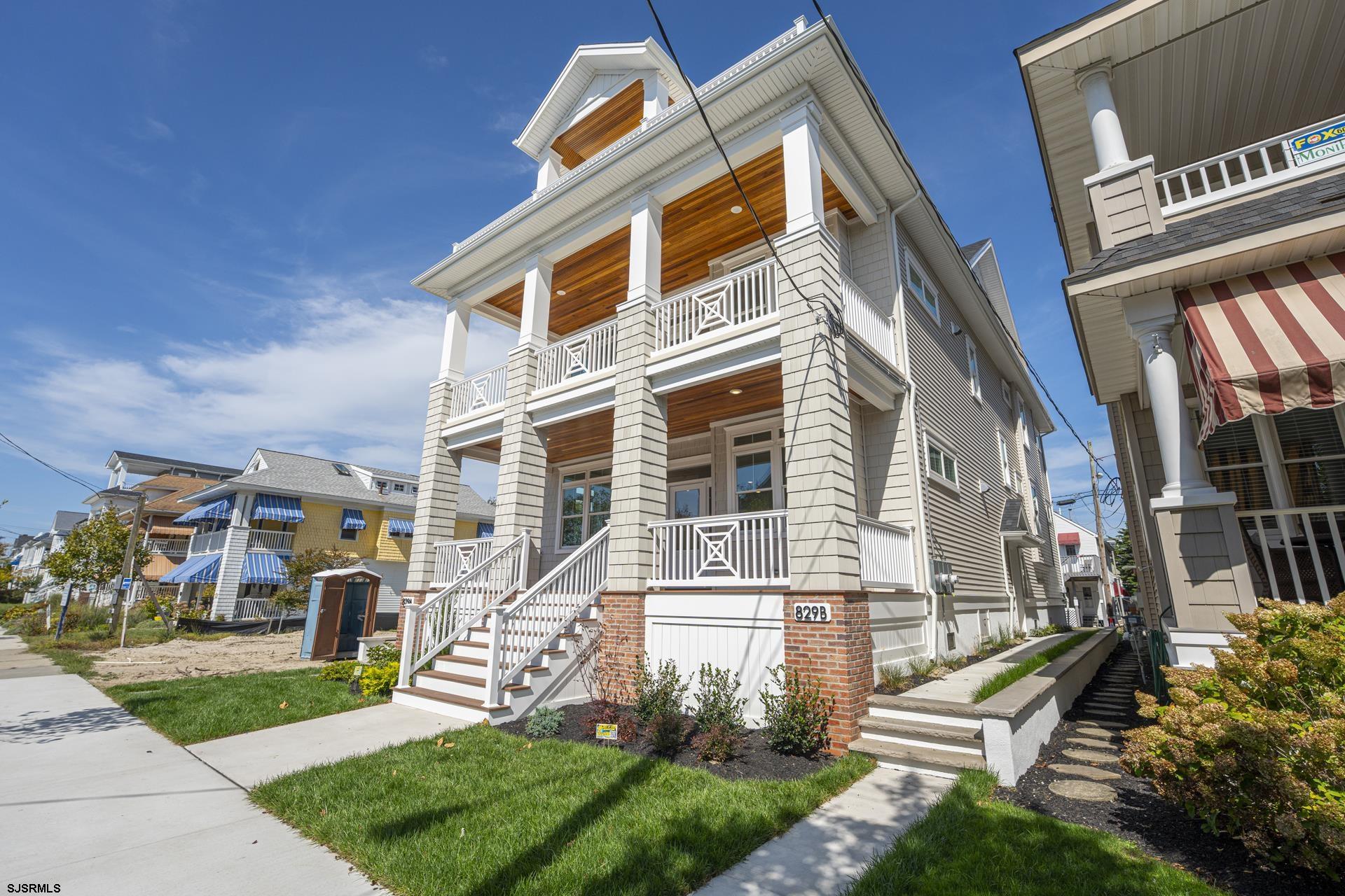 829 St Charles