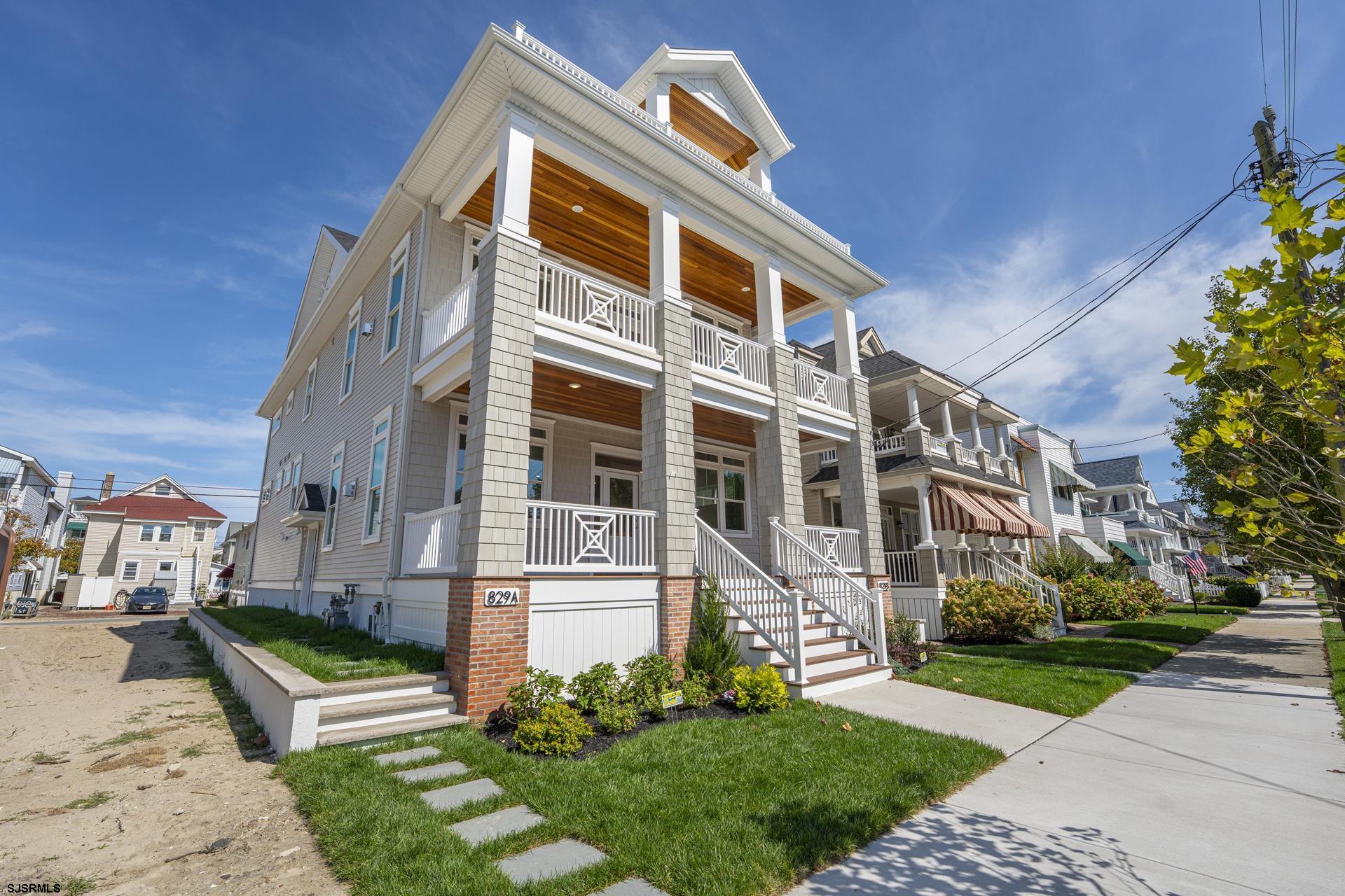 829 St Charles