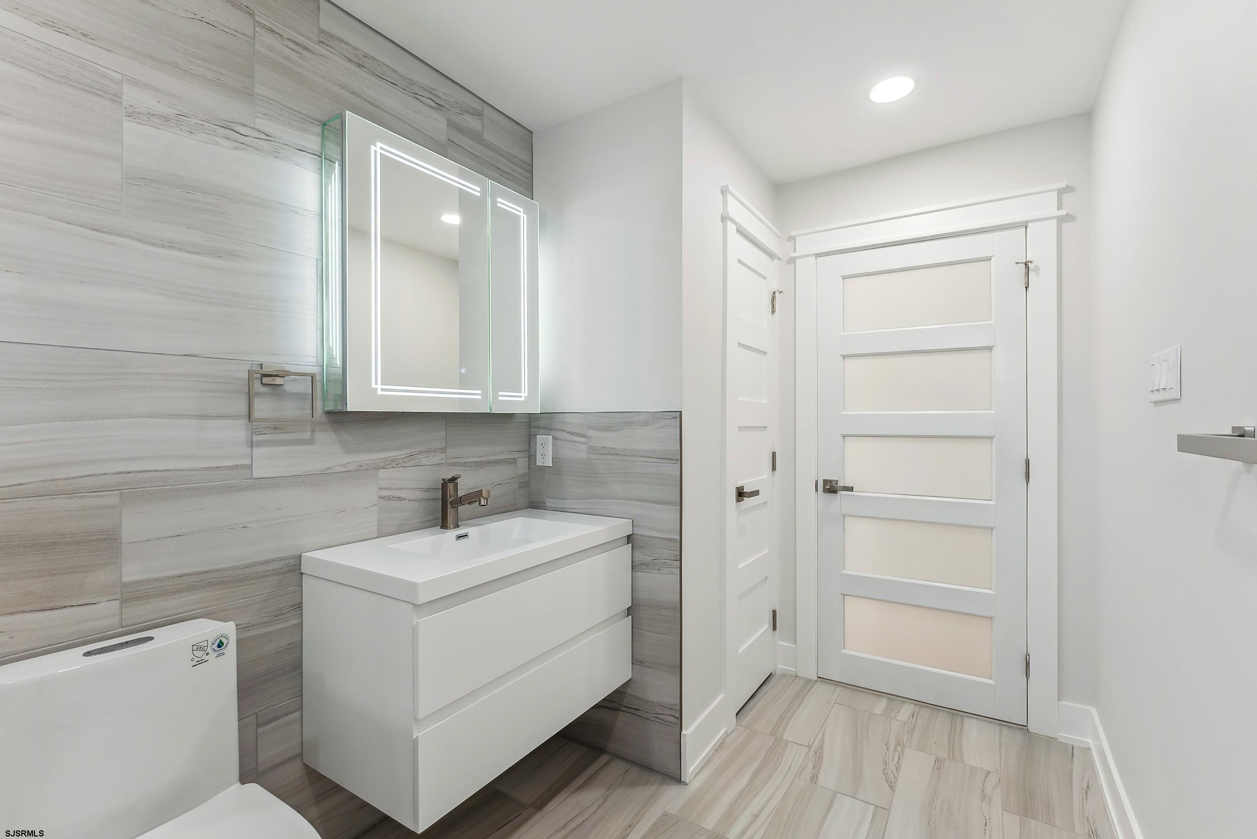 Ocean City, New Jersey 08226, United States, 4 Bedrooms Bedrooms, ,3 BathroomsBathrooms,Residential,Active,92434