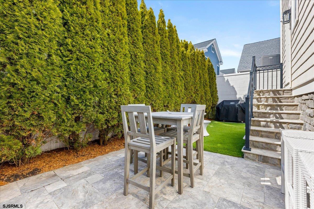 Margate, New Jersey 08402, United States, 5 Bedrooms Bedrooms, ,4 BathroomsBathrooms,Residential,Active,106687