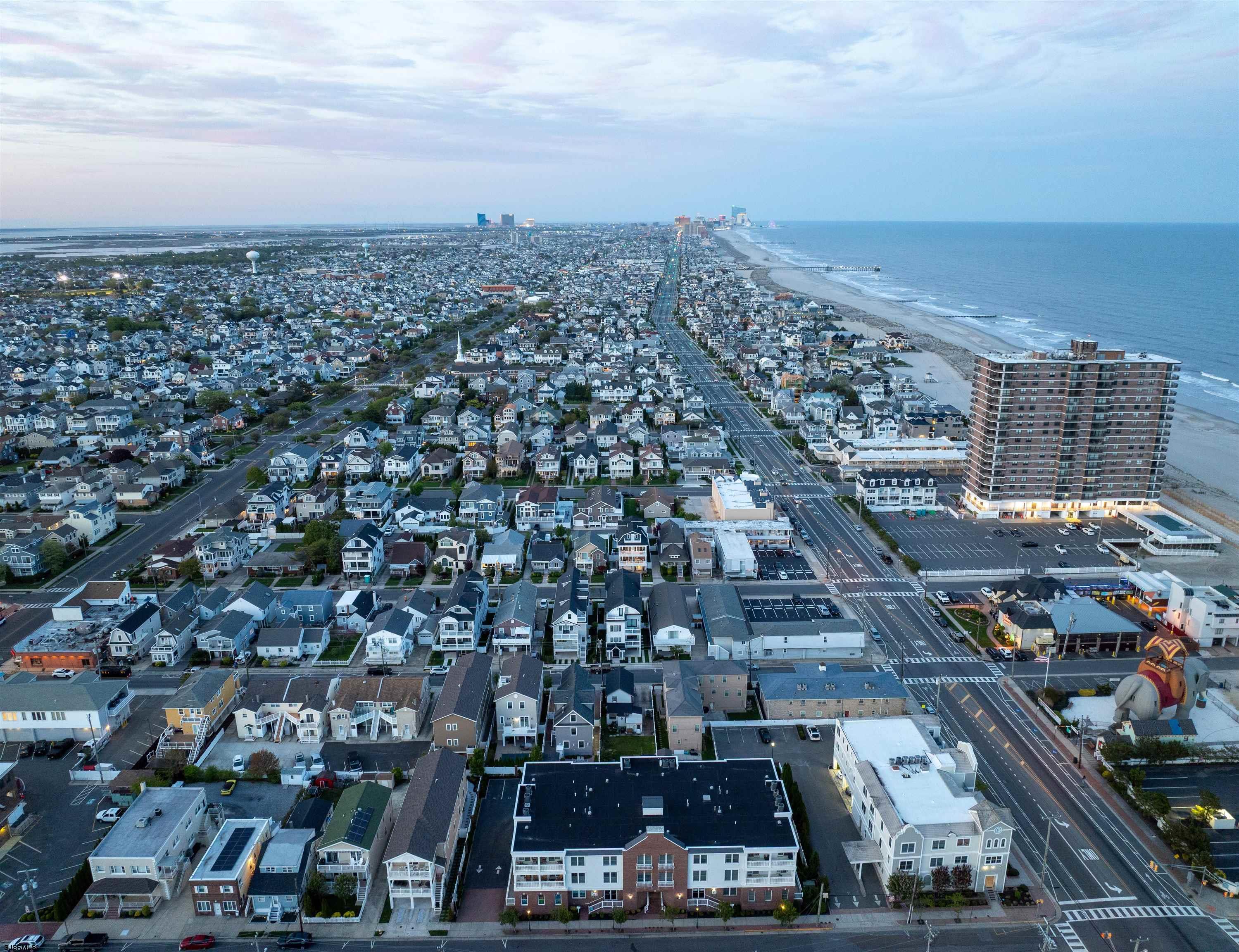 Margate, New Jersey 08402, United States, 2 Bedrooms Bedrooms, ,2 BathroomsBathrooms,Residential,Active,127769