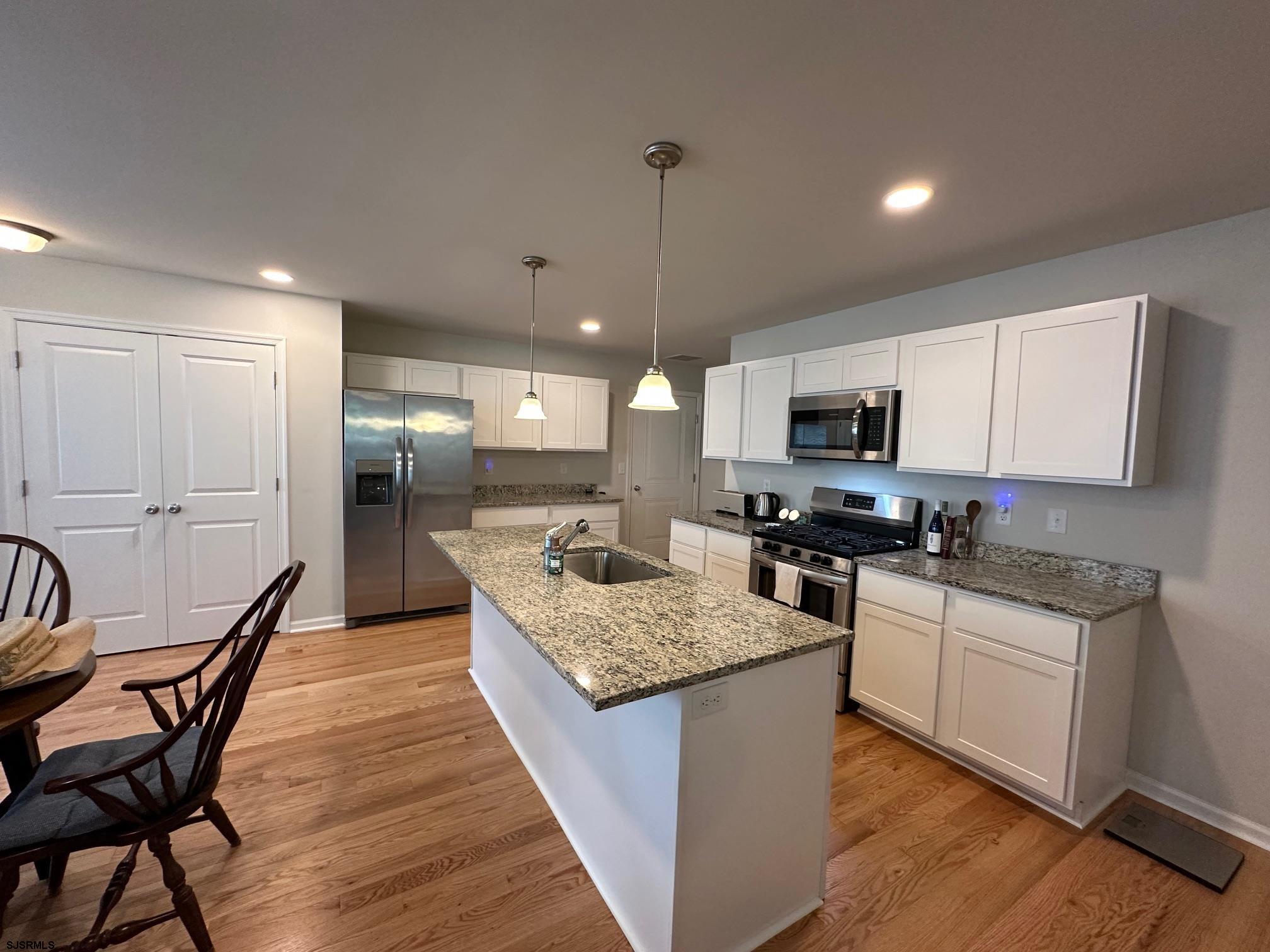 Mays Landing, New Jersey 08330, United States, 2 Bedrooms Bedrooms, ,2 BathroomsBathrooms,Residential,Active,215933