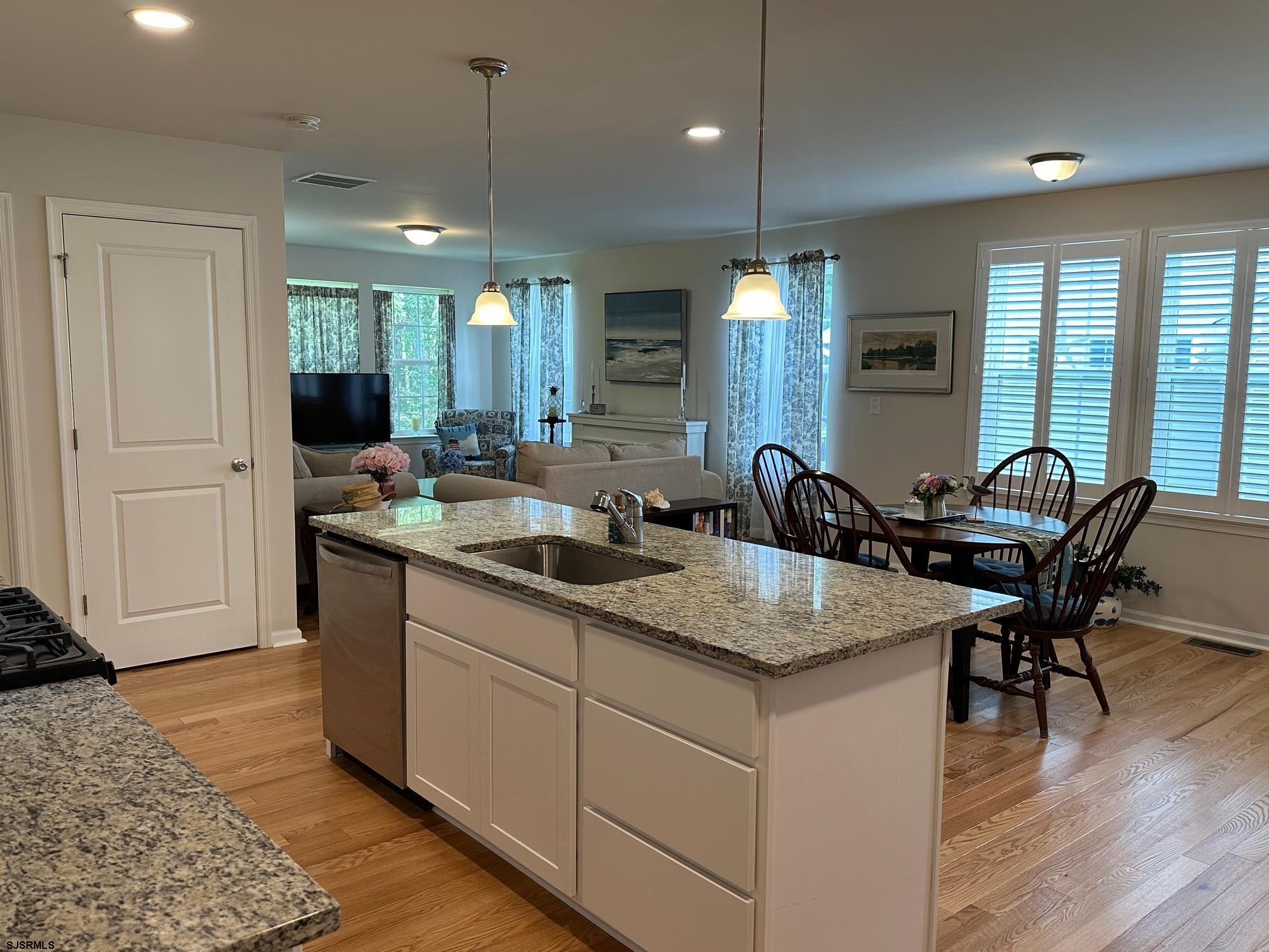 Mays Landing, New Jersey 08330, United States, 2 Bedrooms Bedrooms, ,2 BathroomsBathrooms,Residential,Active,215933