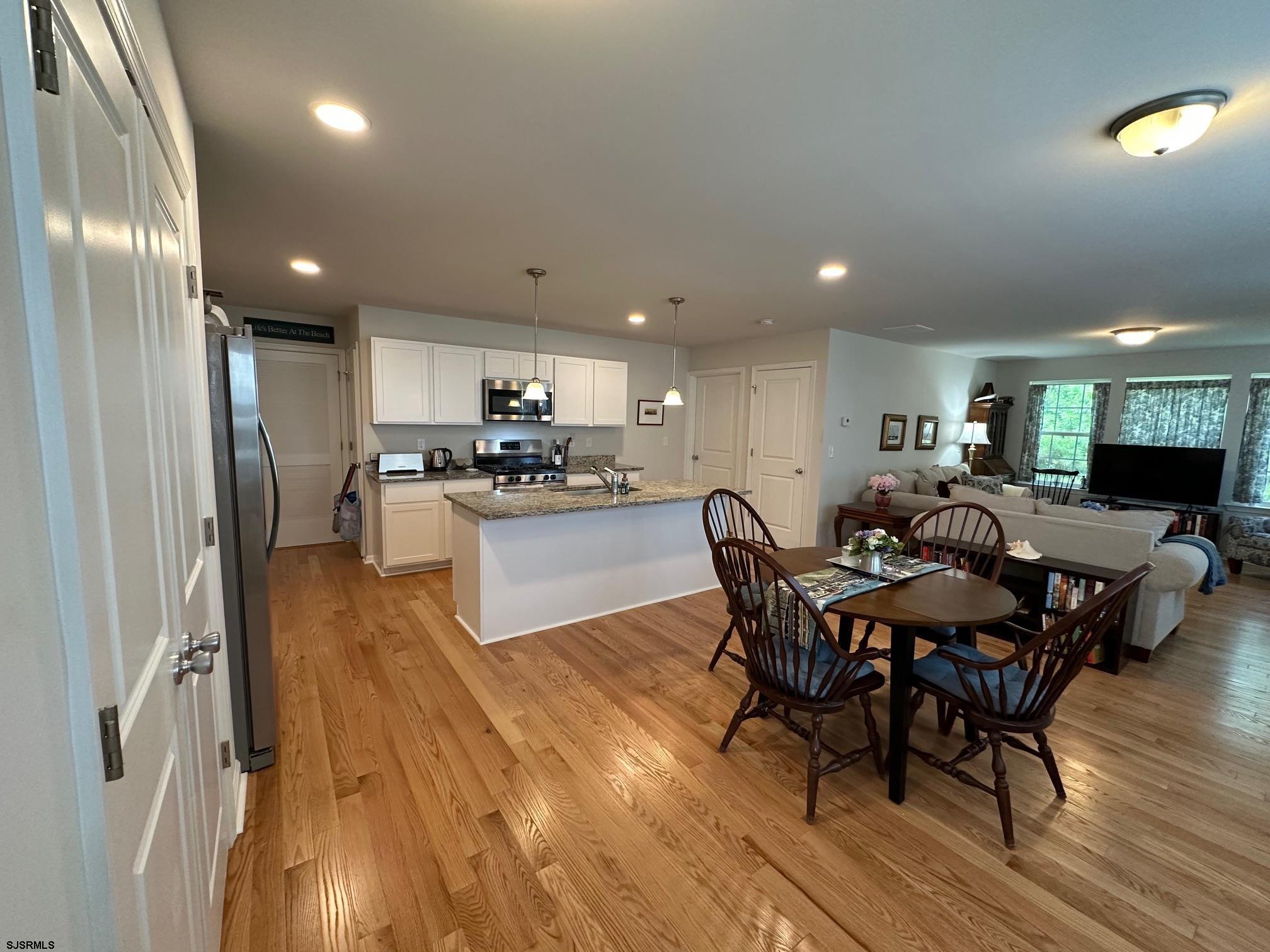 Mays Landing, New Jersey 08330, United States, 2 Bedrooms Bedrooms, ,2 BathroomsBathrooms,Residential,Active,215933