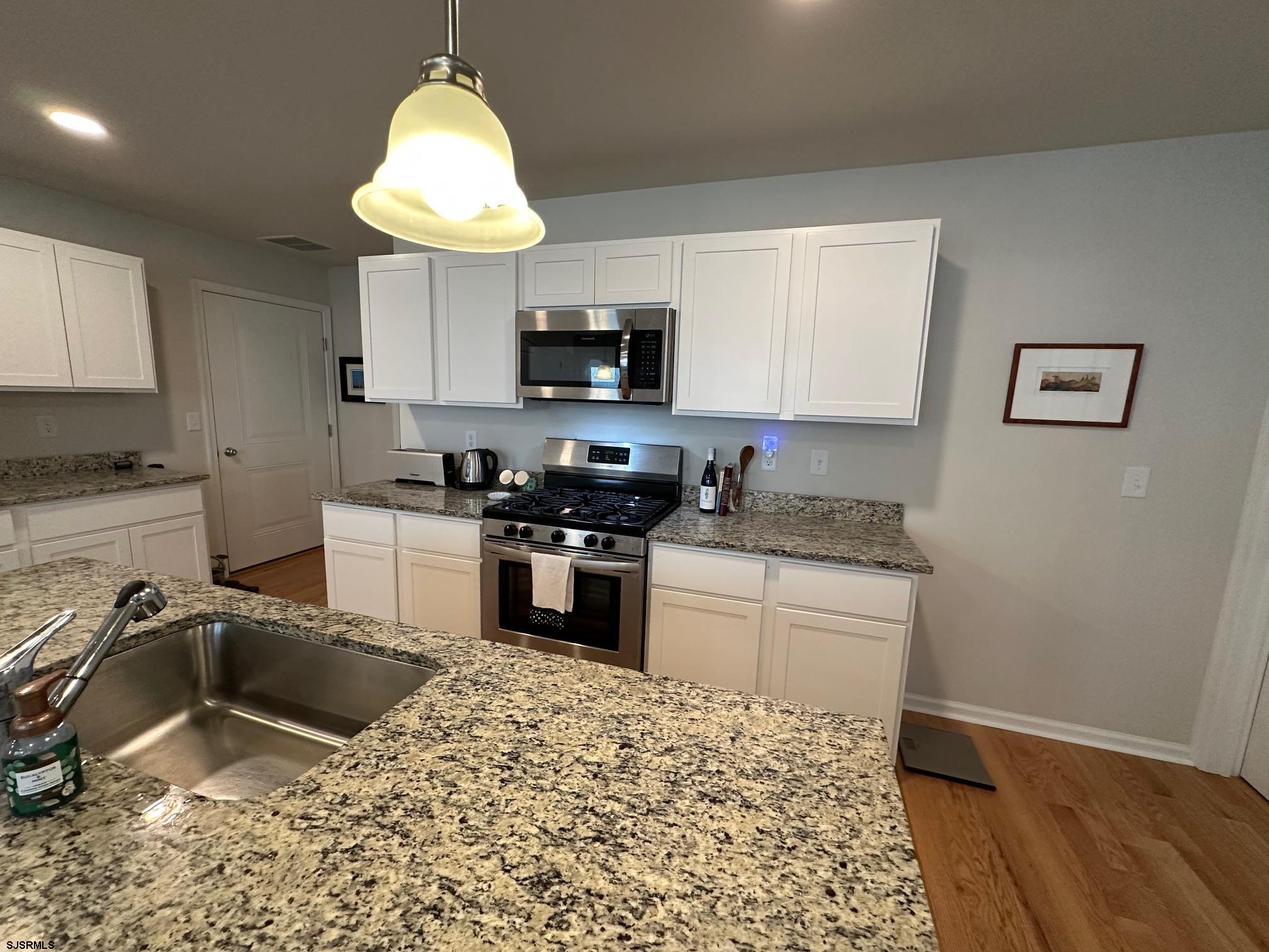 Mays Landing, New Jersey 08330, United States, 2 Bedrooms Bedrooms, ,2 BathroomsBathrooms,Residential,Active,215933