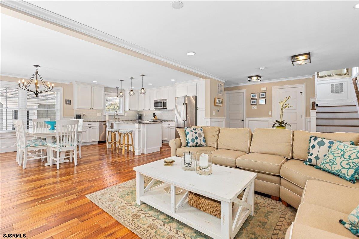 Margate, New Jersey 08402, United States, 4 Bedrooms Bedrooms, ,3 BathroomsBathrooms,Residential,Active,223711