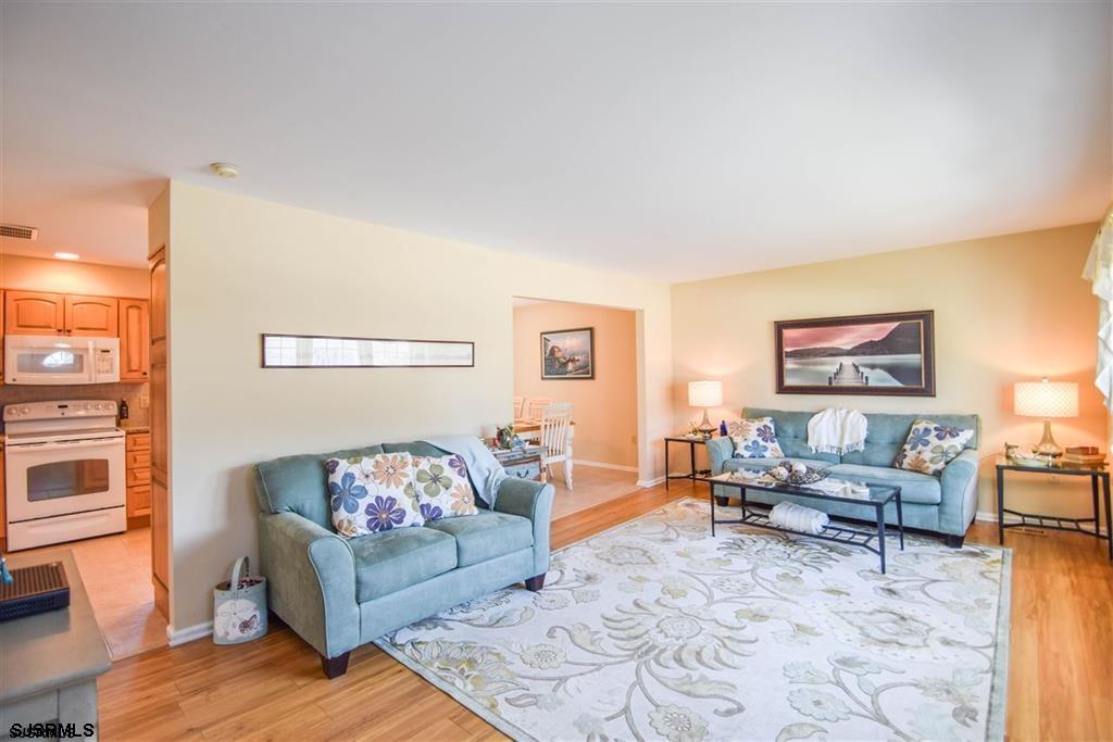 Brigantine, New Jersey 08203, United States, 2 Bedrooms Bedrooms, ,3 BathroomsBathrooms,Residential,Active,56539