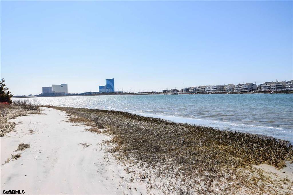 Brigantine, New Jersey 08203, United States, 2 Bedrooms Bedrooms, ,3 BathroomsBathrooms,Residential,Active,56539