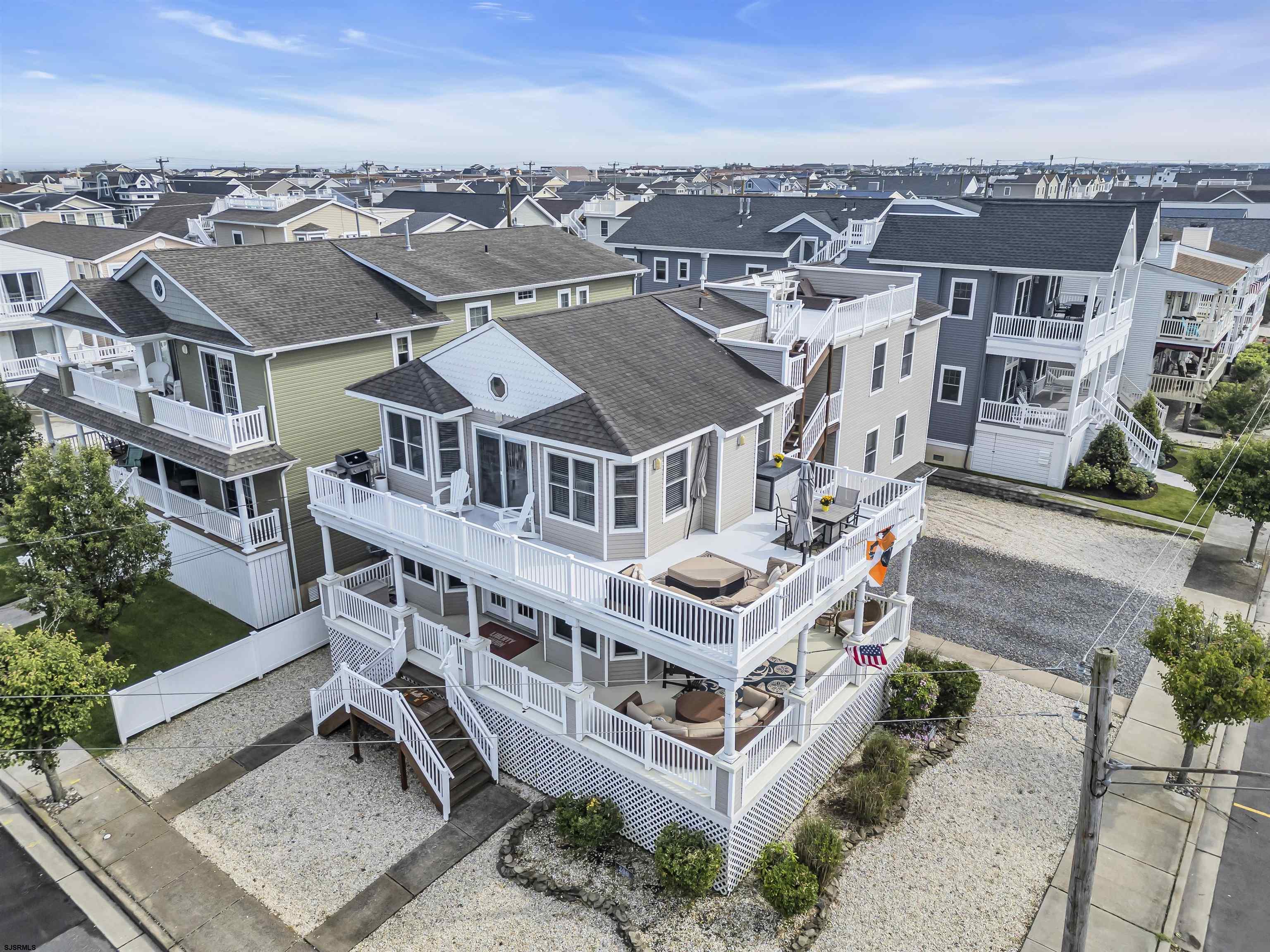 Ocean City, New Jersey 08226, United States, 4 Bedrooms Bedrooms, ,2 BathroomsBathrooms,Residential,Pending,142887