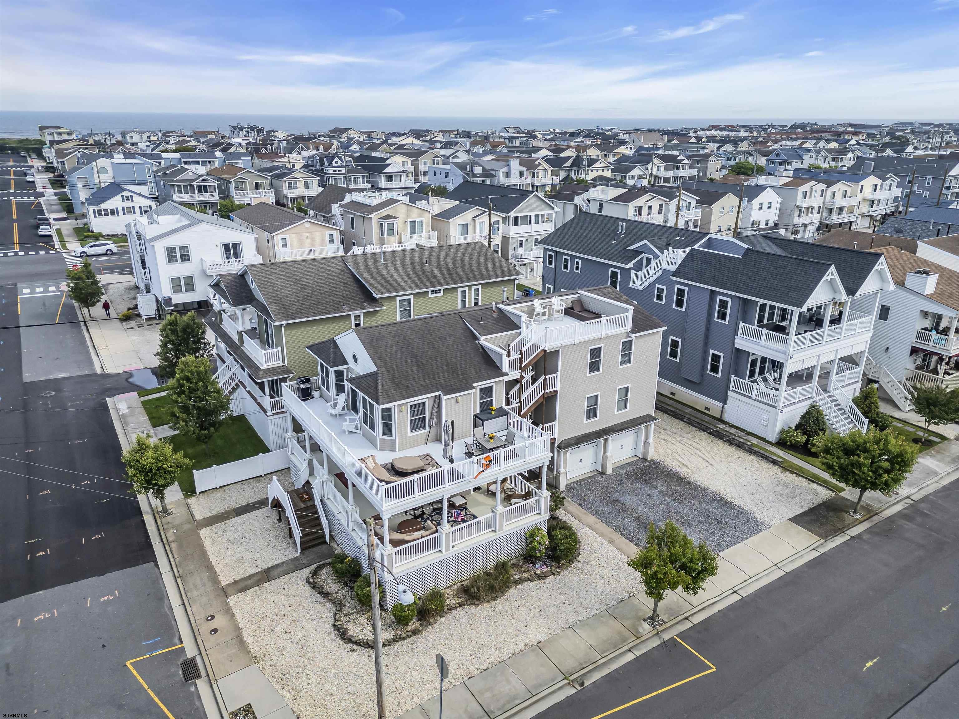 Ocean City, New Jersey 08226, United States, 4 Bedrooms Bedrooms, ,2 BathroomsBathrooms,Residential,Pending,142887