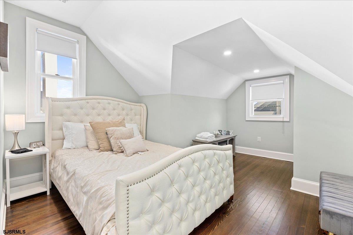 Ventnor, New Jersey 08406, United States, 7 Bedrooms Bedrooms, ,6 BathroomsBathrooms,Residential,Active,39116