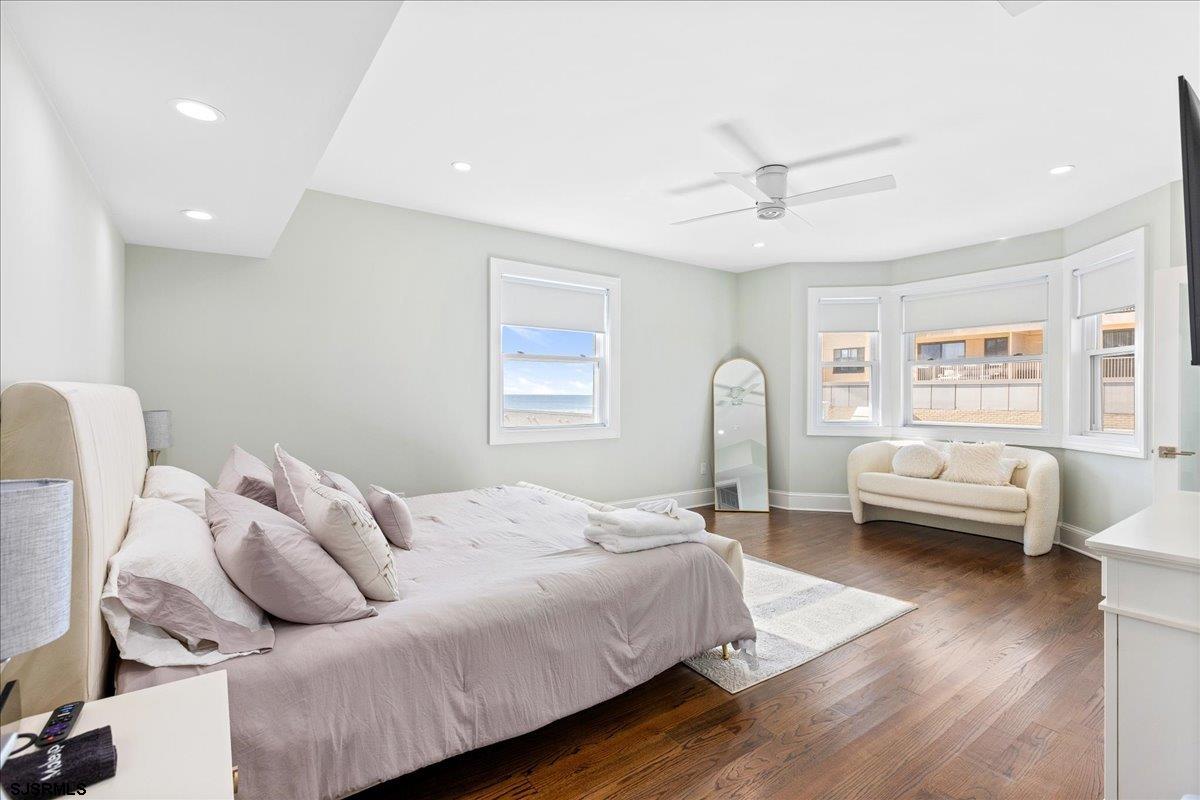 Ventnor, New Jersey 08406, United States, 7 Bedrooms Bedrooms, ,6 BathroomsBathrooms,Residential,Active,39116