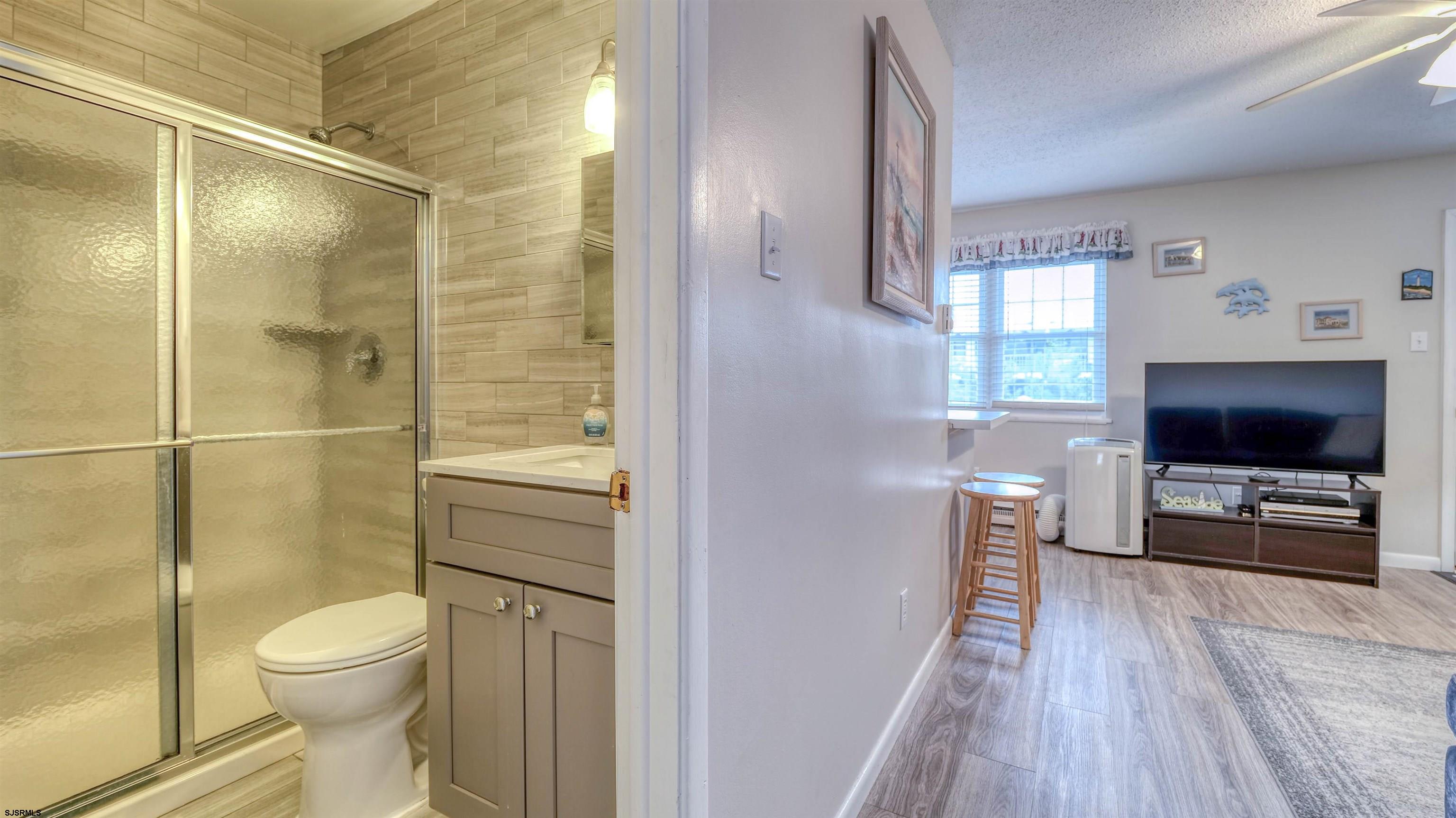 Ocean City, New Jersey 08226, United States, 2 Bedrooms Bedrooms, ,1 BathroomBathrooms,Residential,Active,240875