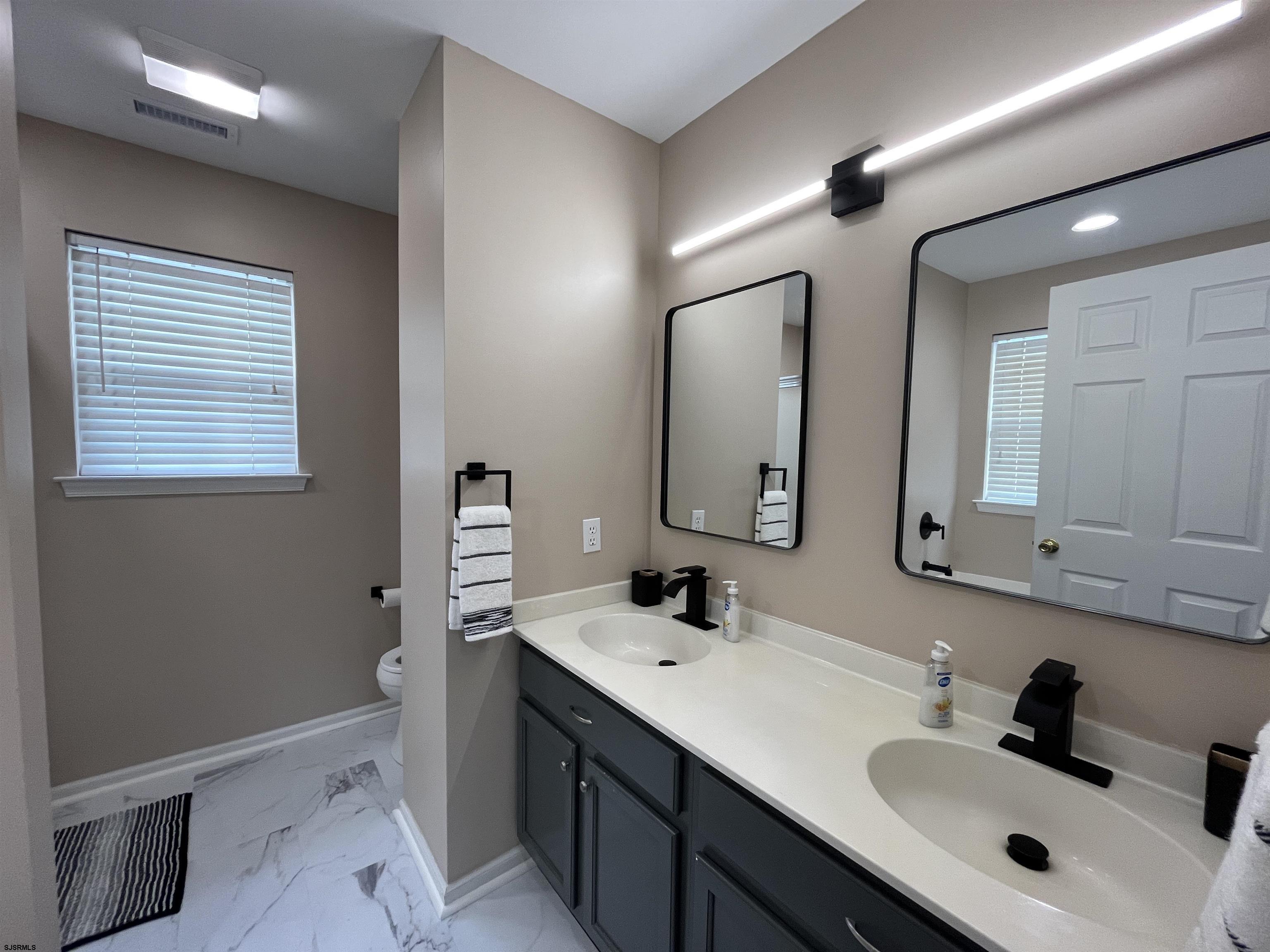 Ventnor, New Jersey 08406, United States, 3 Bedrooms Bedrooms, ,3 BathroomsBathrooms,Residential,Active,230665