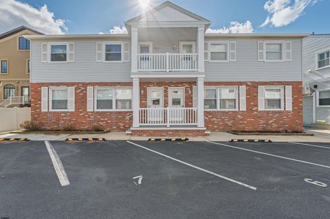 Condo For Rent - 9506 Ventnor Ave<br/> Margate, NJ 08402