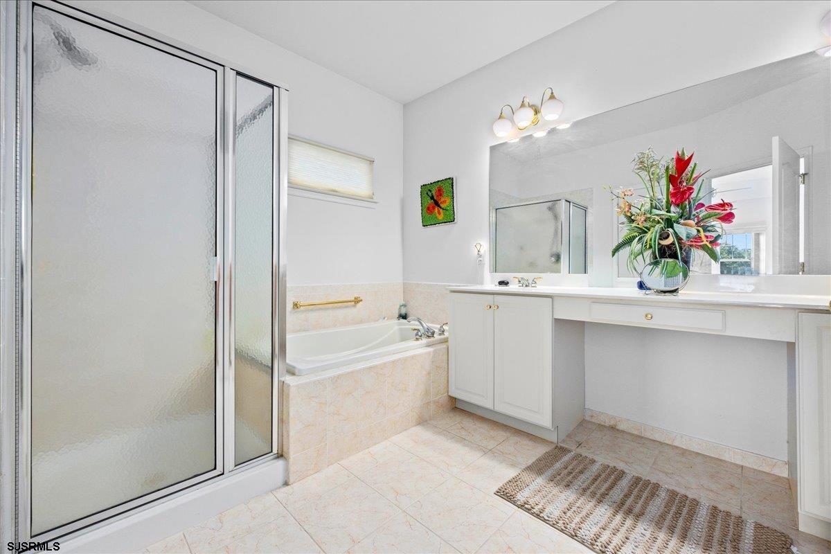 Egg Harbor, New Jersey 08234, United States, 2 Bedrooms Bedrooms, ,2 BathroomsBathrooms,Residential,Active,241784