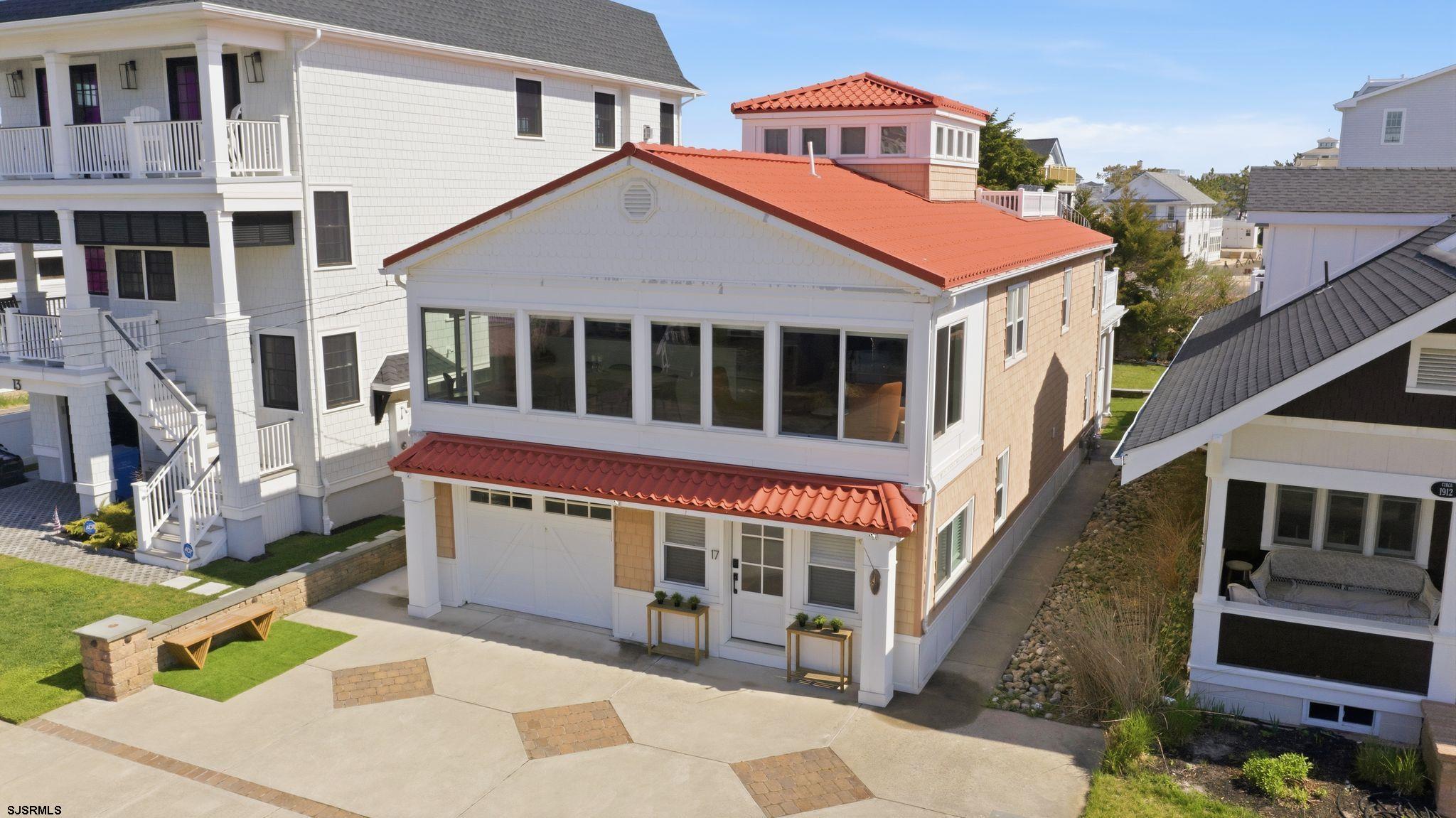 17 E Vincent Ave