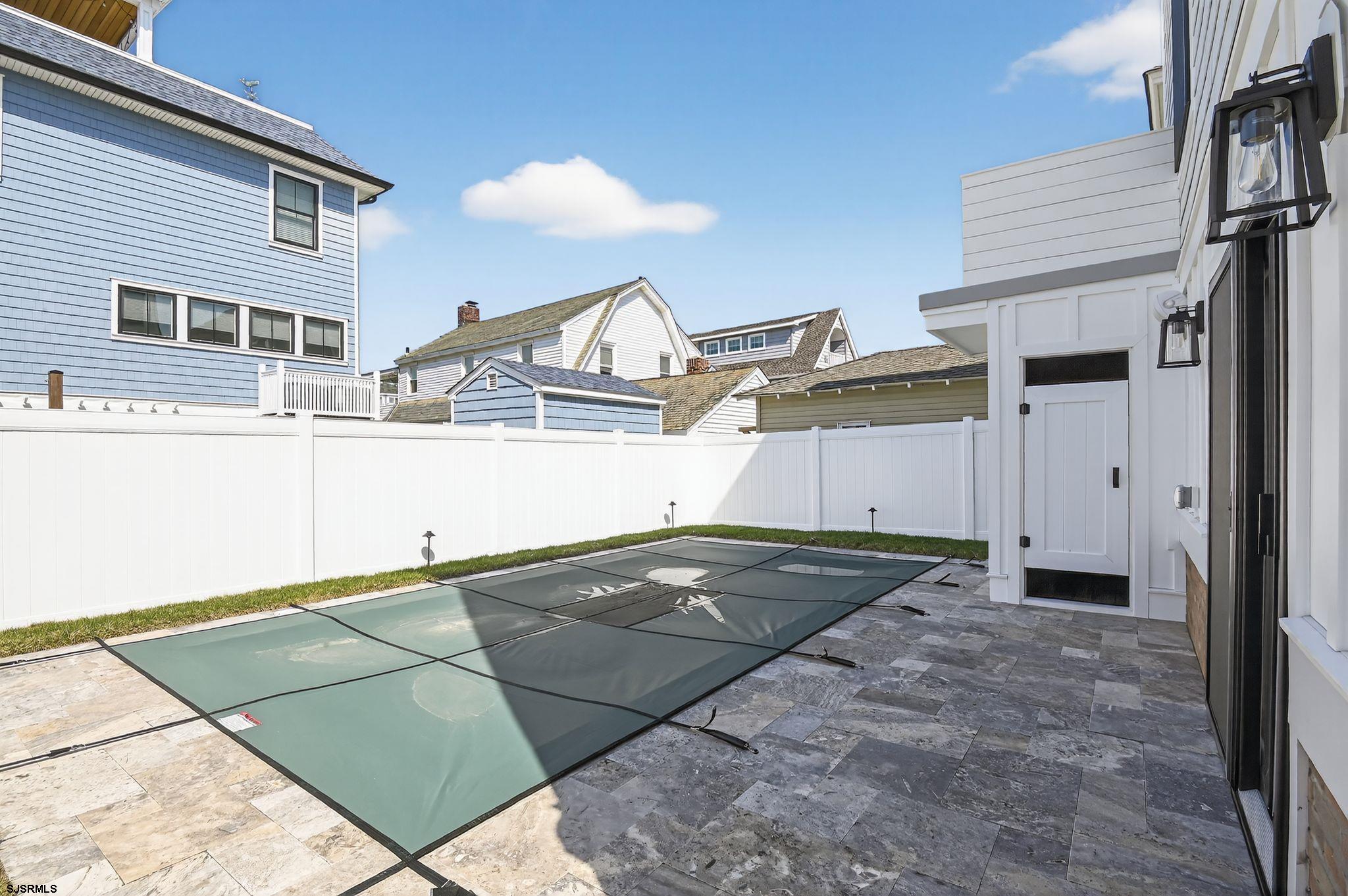 14 Gardens Road