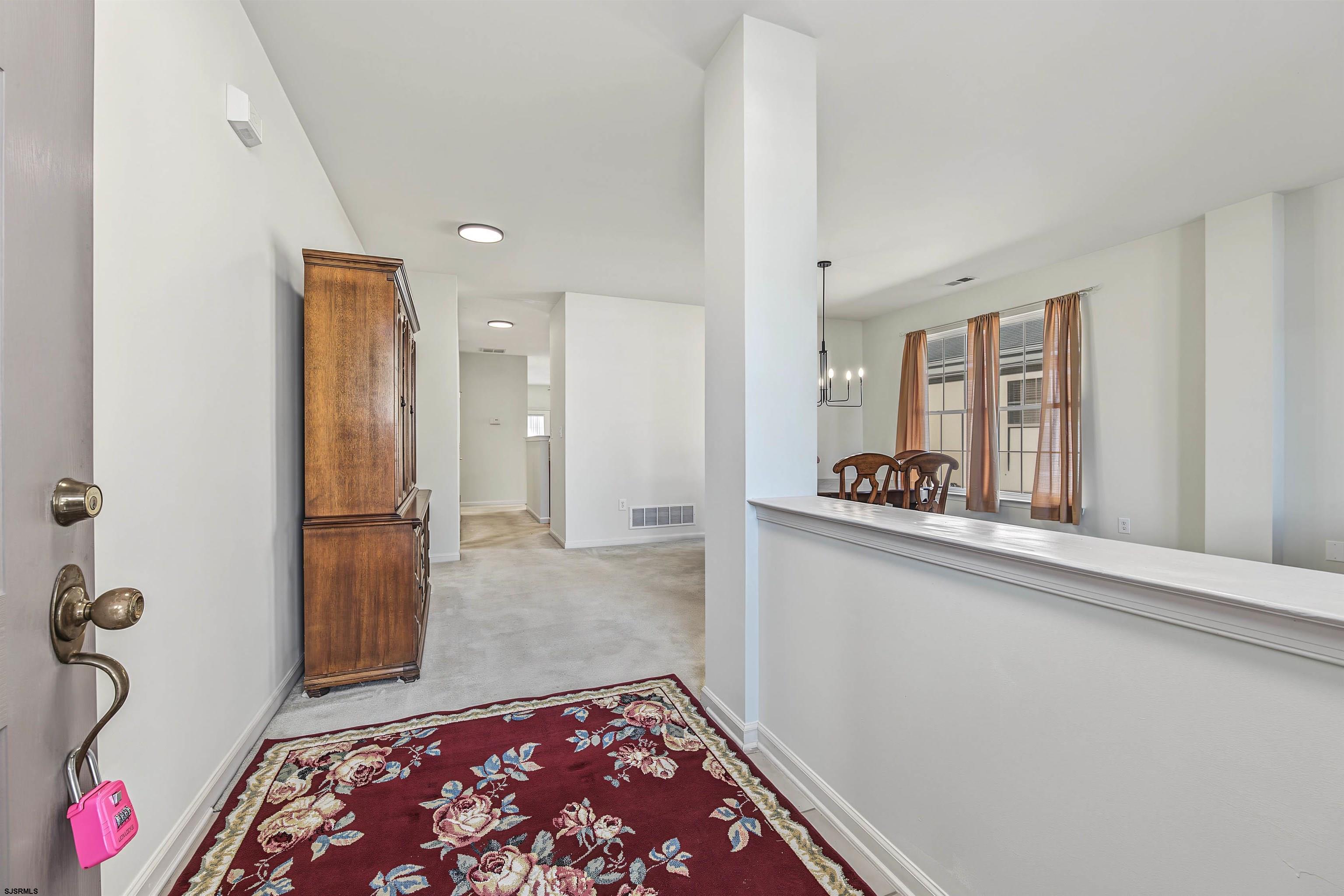 103 Oxford Ct