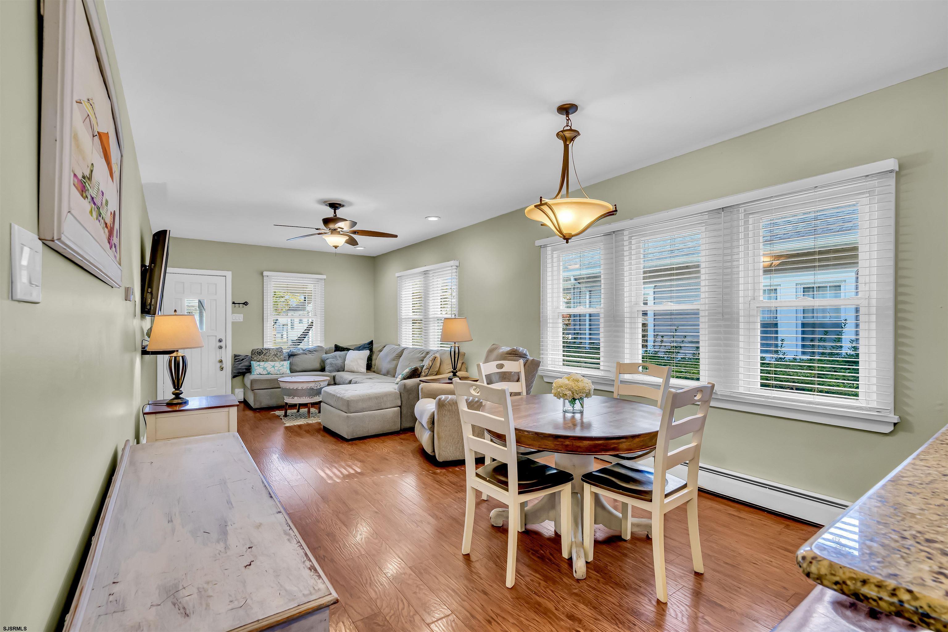 Northfield, New Jersey 08205, United States, 3 Bedrooms Bedrooms, ,2 BathroomsBathrooms,Residential,Pending,38618