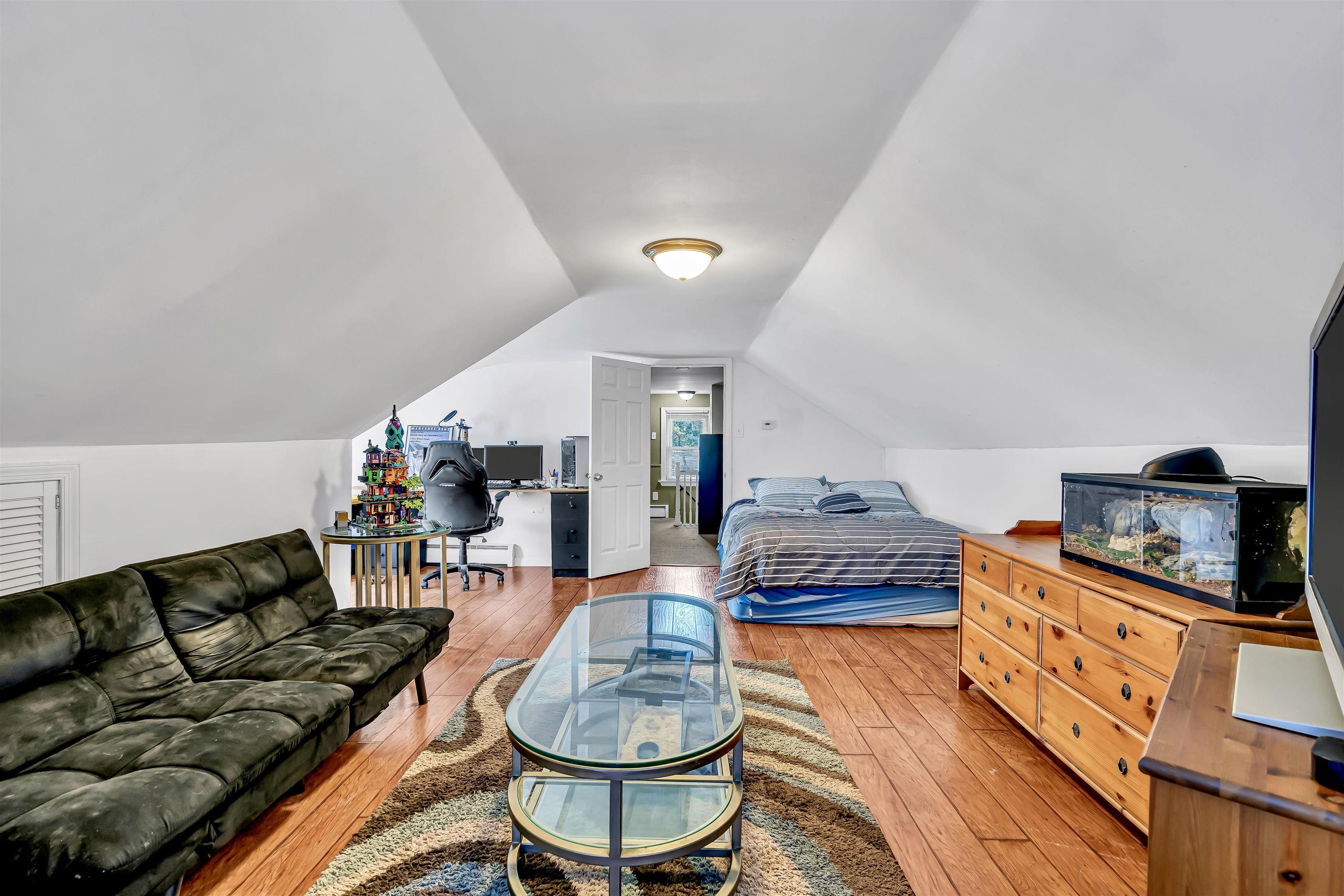 Northfield, New Jersey 08205, United States, 3 Bedrooms Bedrooms, ,2 BathroomsBathrooms,Residential,Pending,38618