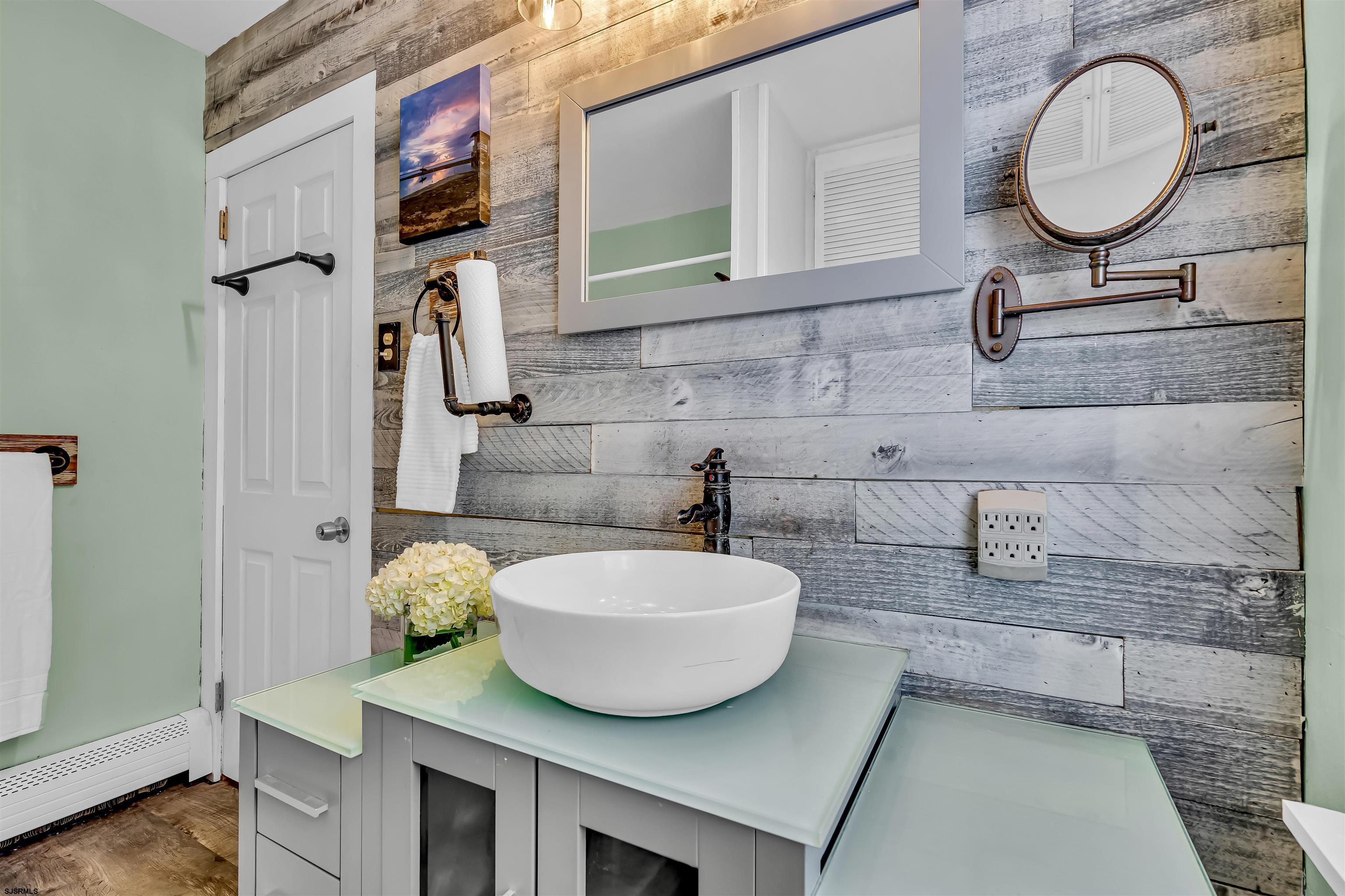 Northfield, New Jersey 08205, United States, 3 Bedrooms Bedrooms, ,2 BathroomsBathrooms,Residential,Pending,38618