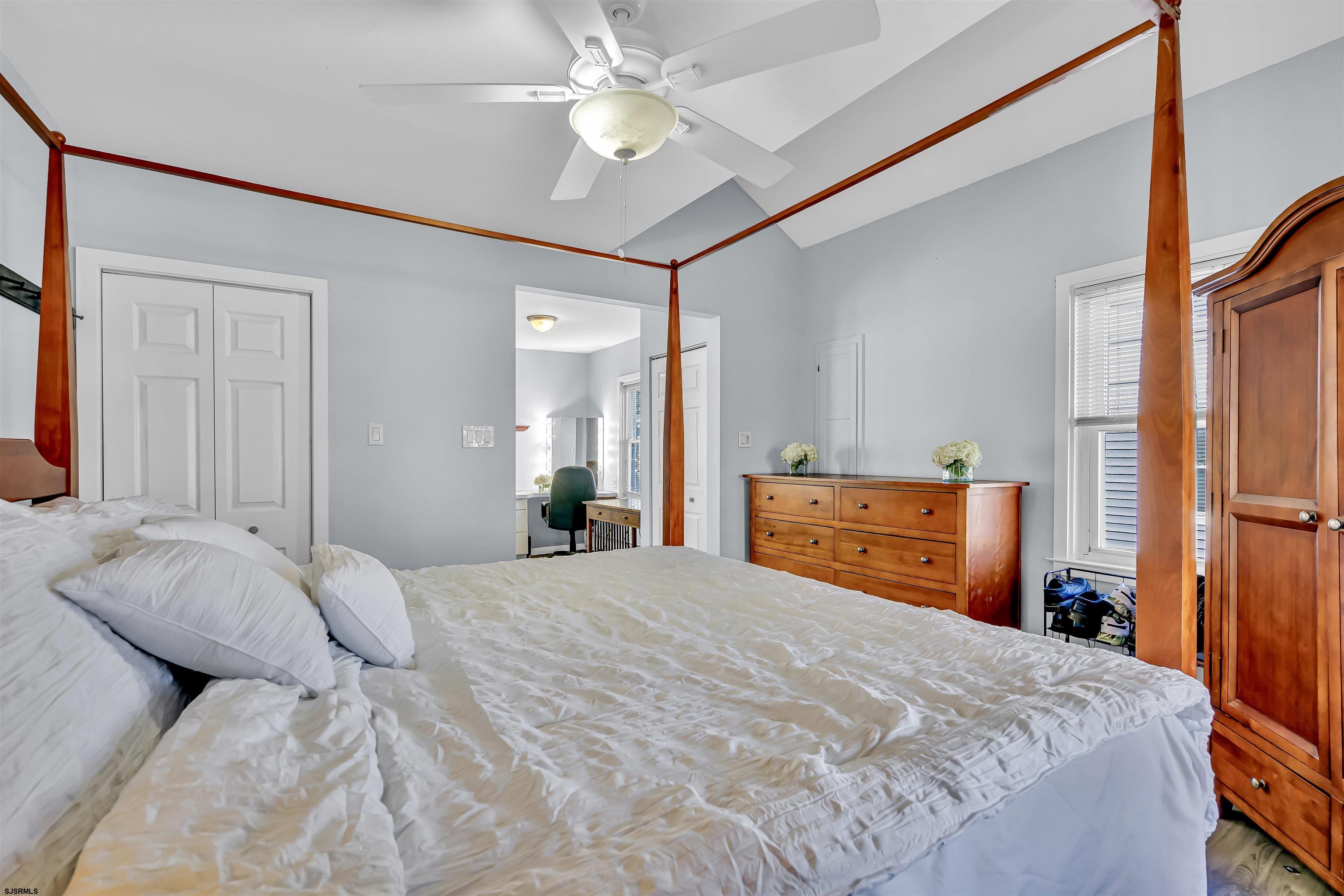 Northfield, New Jersey 08205, United States, 3 Bedrooms Bedrooms, ,2 BathroomsBathrooms,Residential,Pending,38618