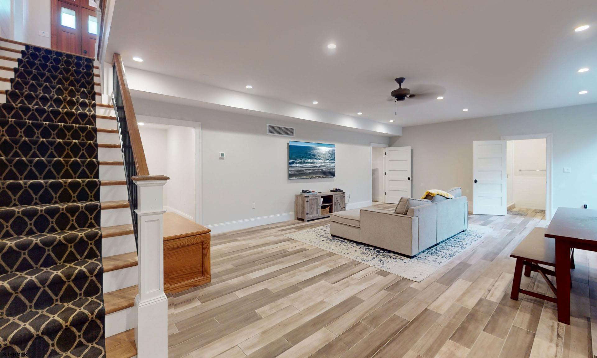 Ocean View, New Jersey 08230, United States, 5 Bedrooms Bedrooms, ,5 BathroomsBathrooms,Residential,Active,94922