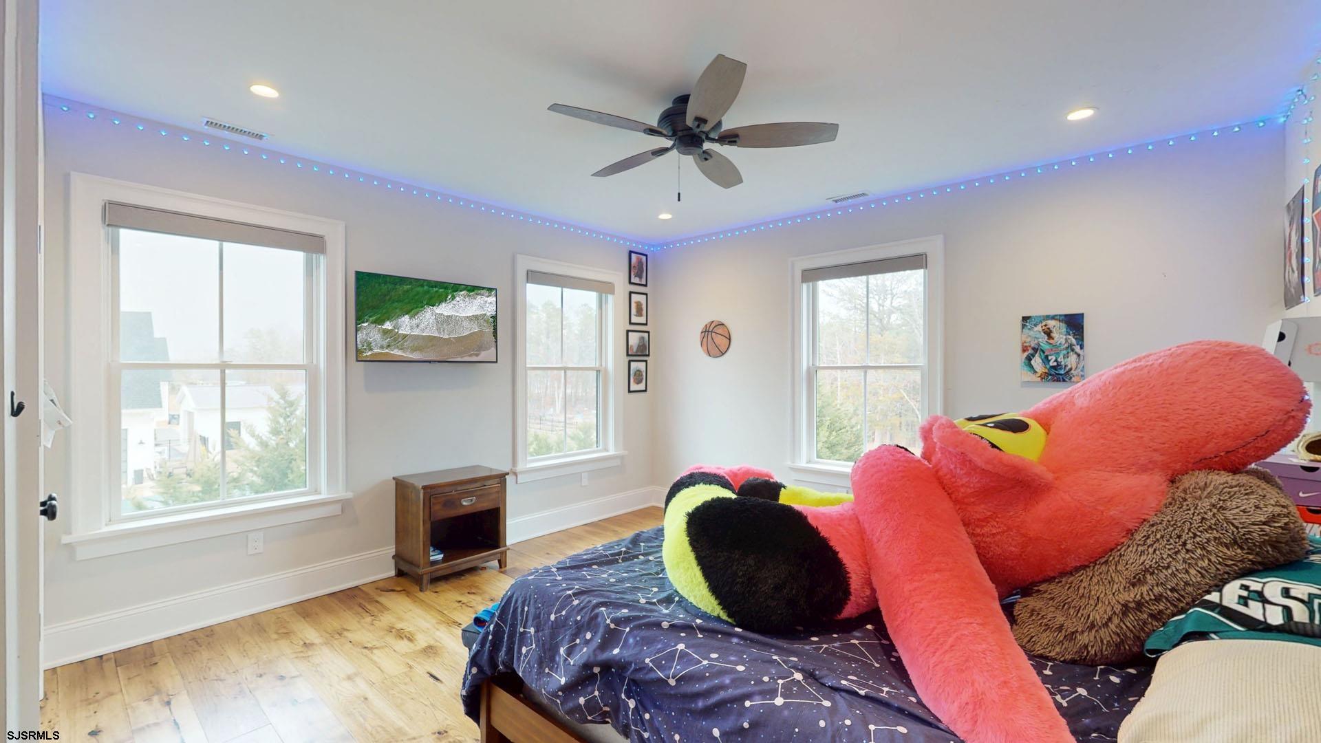 Ocean View, New Jersey 08230, United States, 5 Bedrooms Bedrooms, ,5 BathroomsBathrooms,Residential,Active,94922