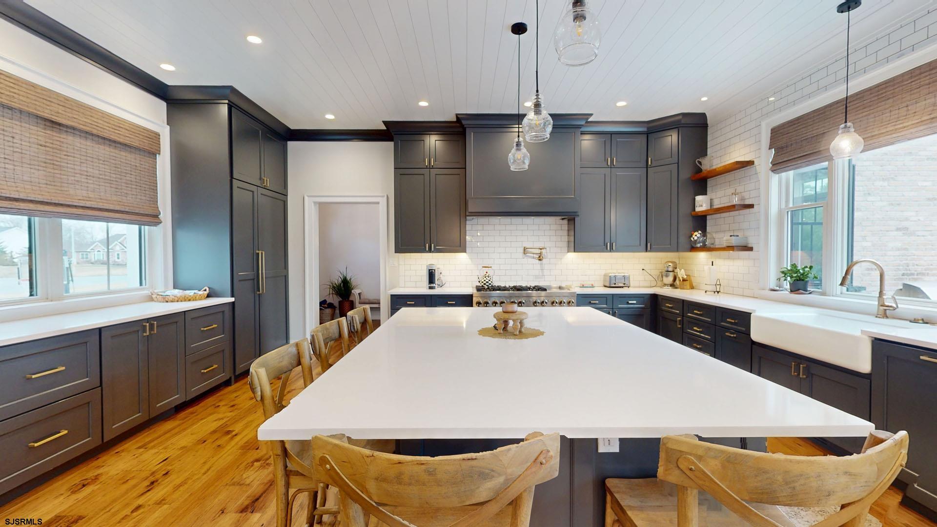 Ocean View, New Jersey 08230, United States, 5 Bedrooms Bedrooms, ,5 BathroomsBathrooms,Residential,Active,94922