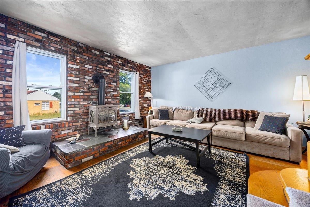 Absecon, New Jersey 08201, United States, 5 Bedrooms Bedrooms, ,4 BathroomsBathrooms,Residential,Active,210461