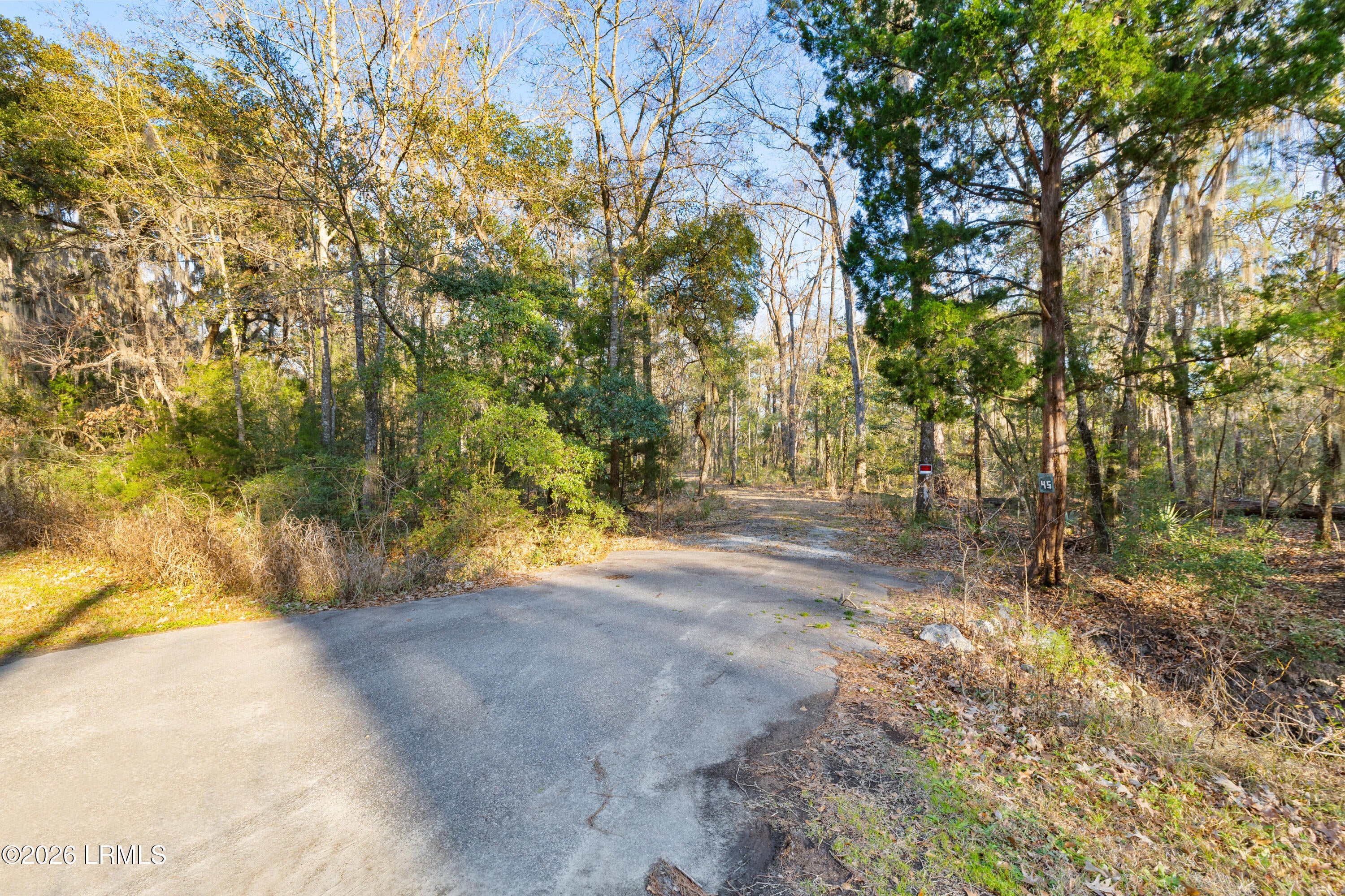 45 Huspah Court S