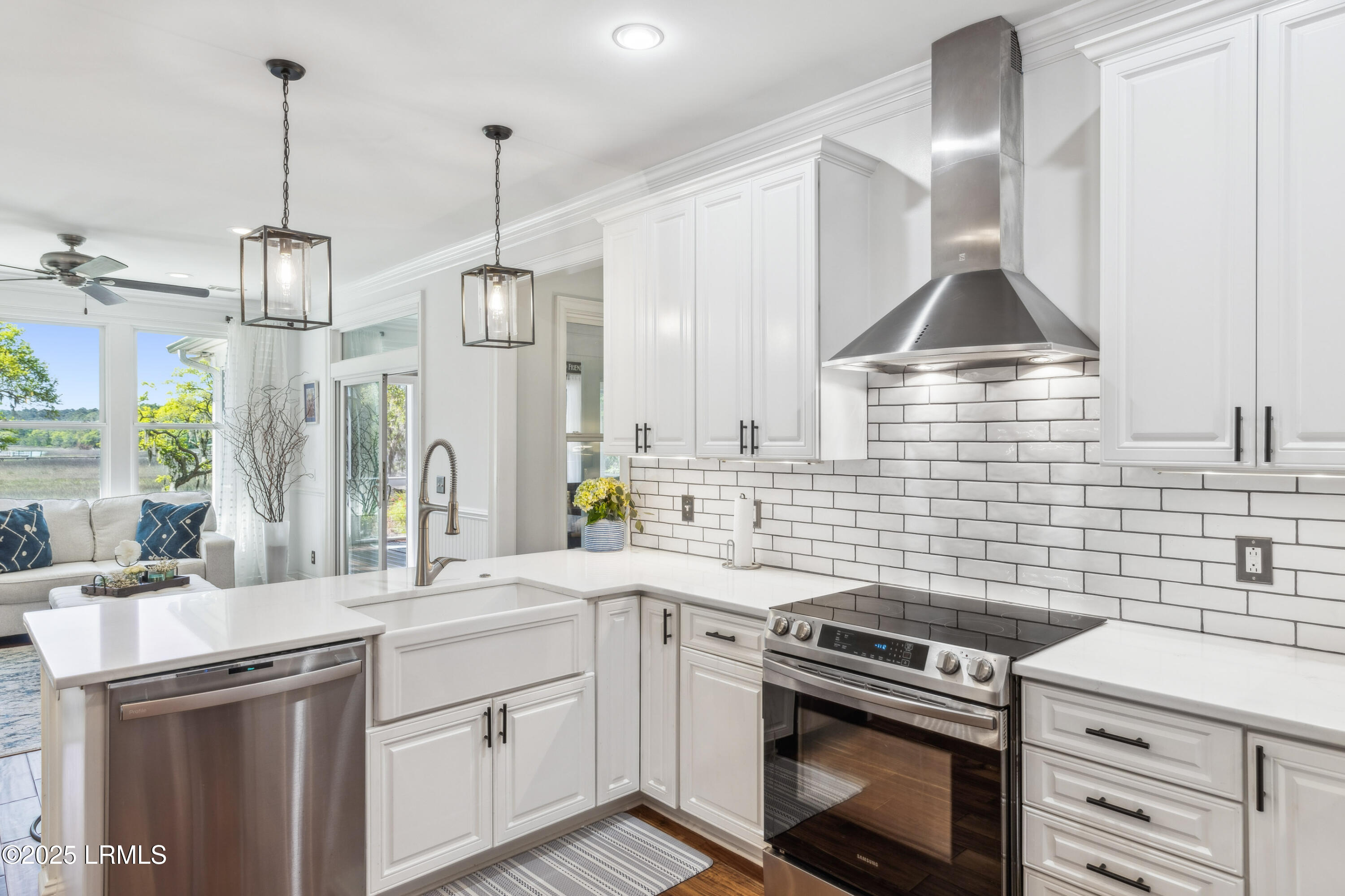 Beaufort, South Carolina 29907, United States, 3 Bedrooms Bedrooms, ,3 BathroomsBathrooms,Residential,Active,112408