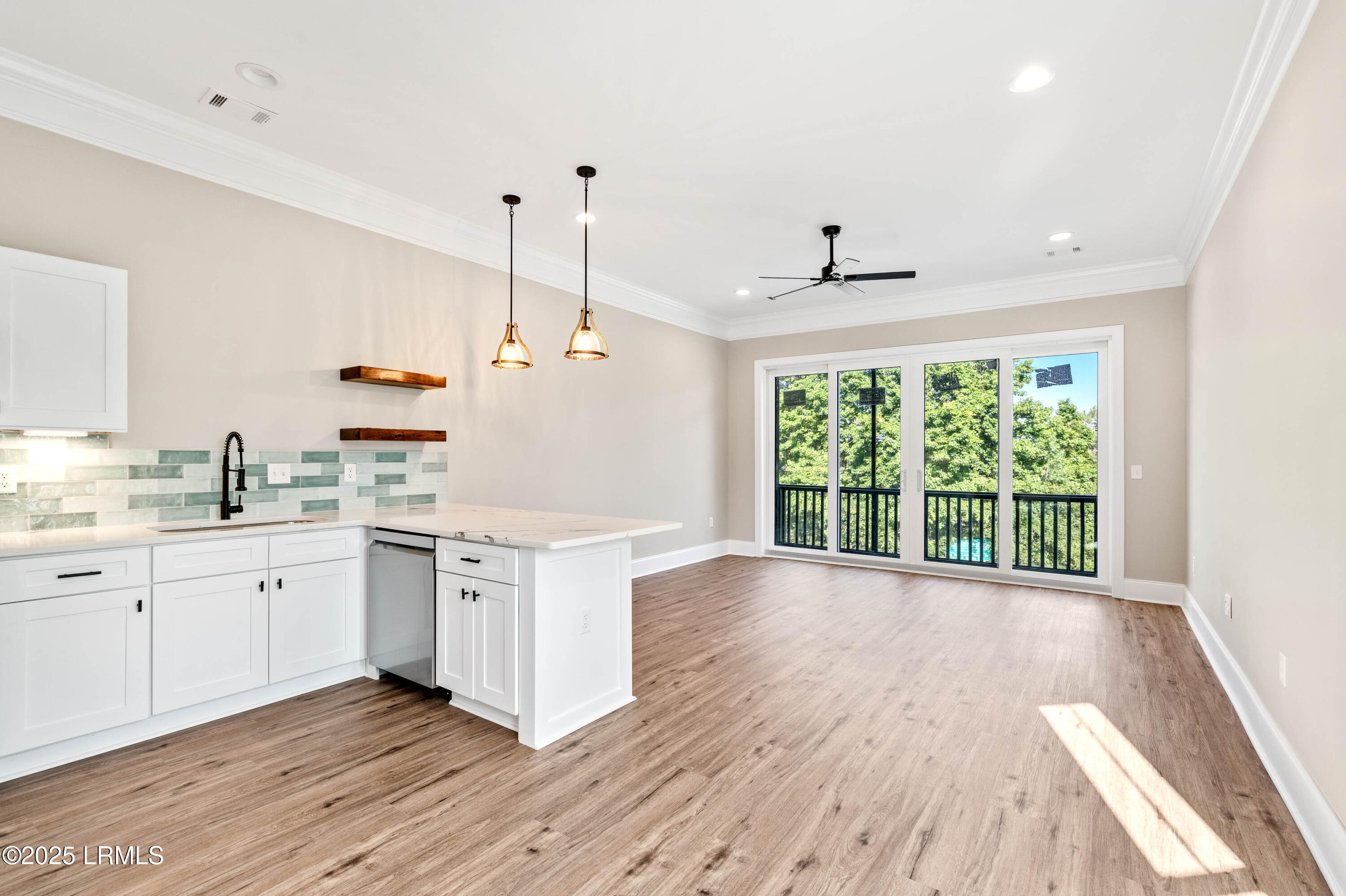 Beaufort, South Carolina 29902, United States, 2 Bedrooms Bedrooms, ,3 BathroomsBathrooms,Residential,Active,17474