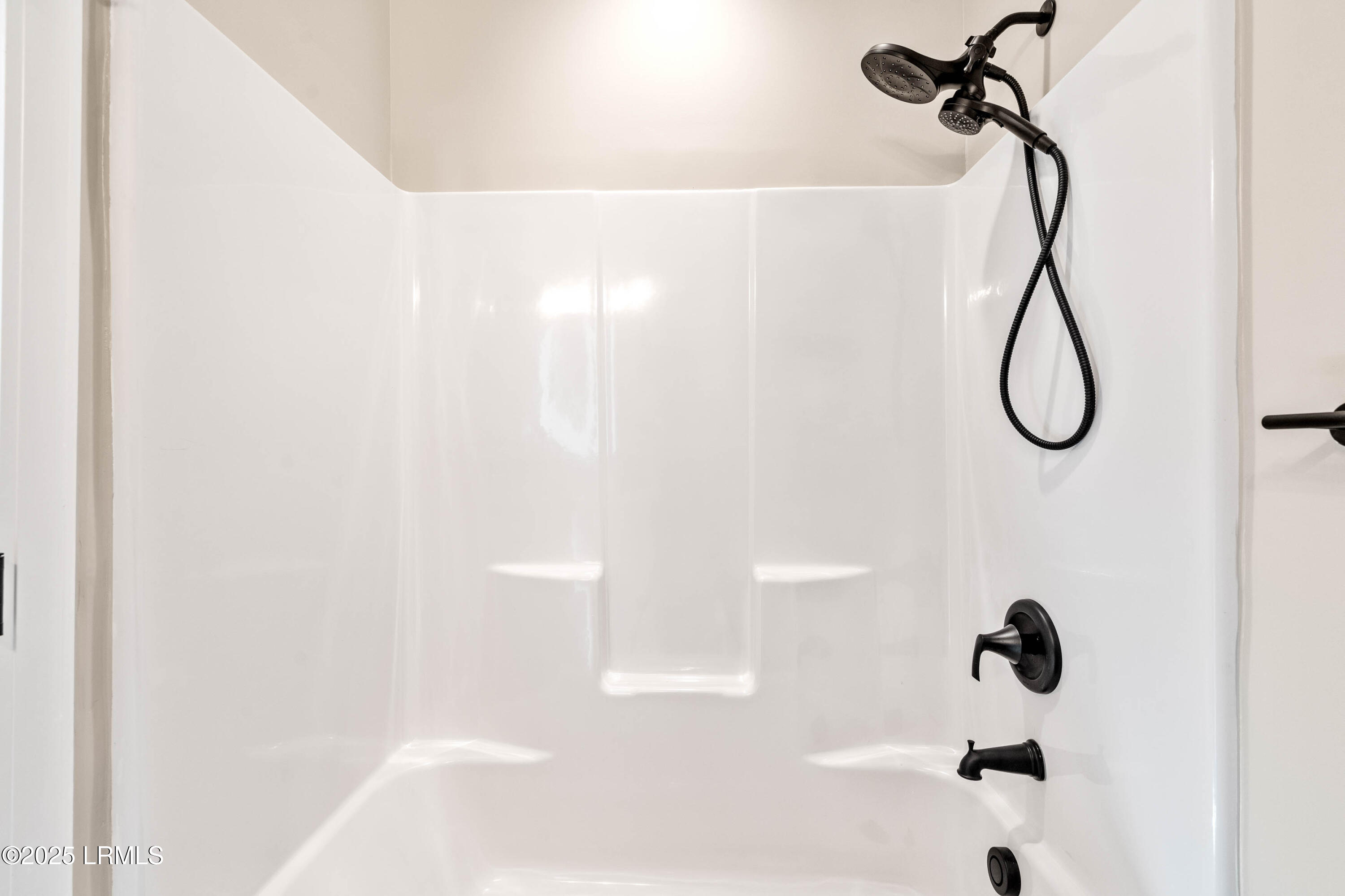 Beaufort, South Carolina 29902, United States, 2 Bedrooms Bedrooms, ,3 BathroomsBathrooms,Residential,Active,17474