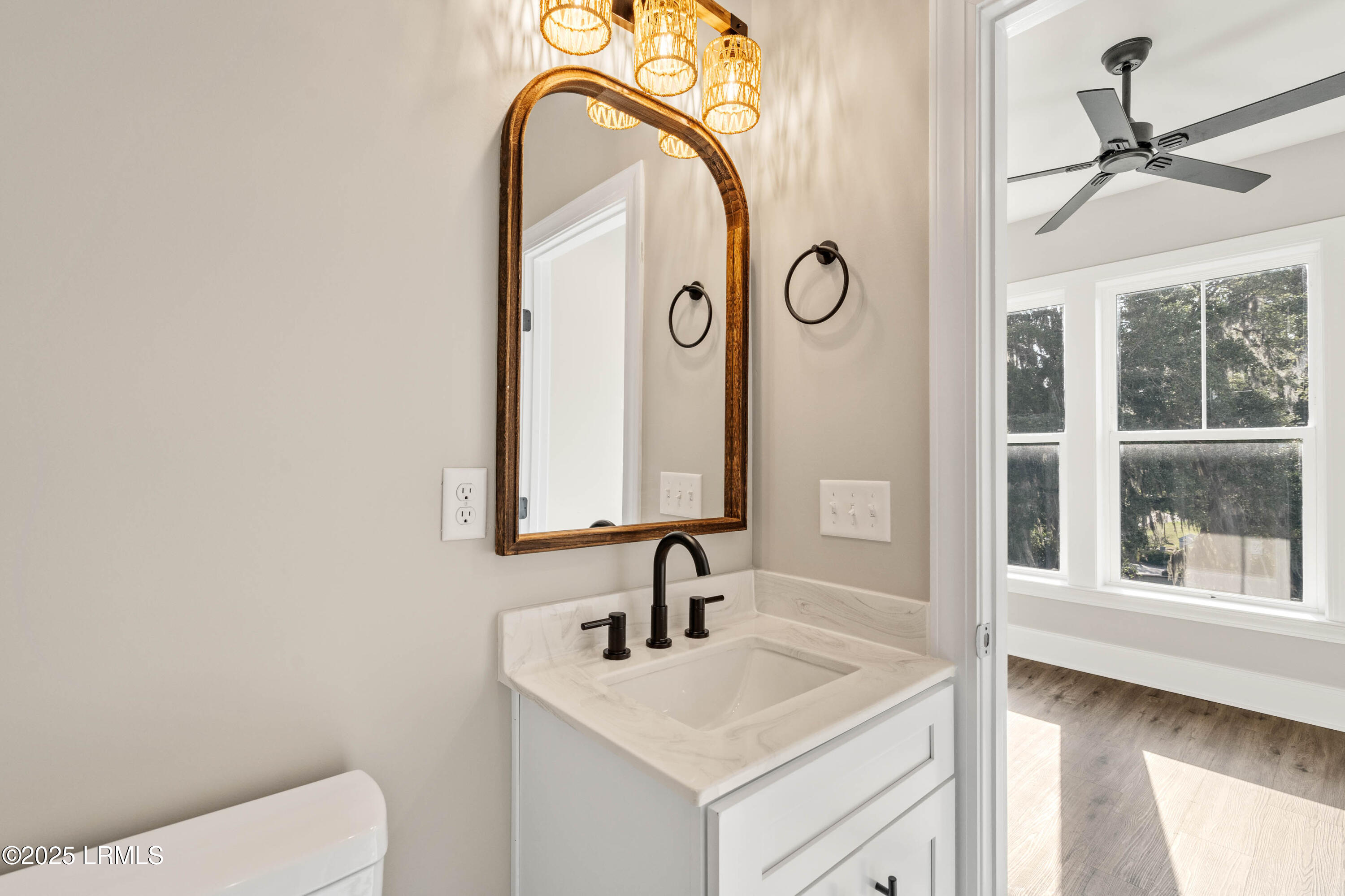 Beaufort, South Carolina 29902, United States, 2 Bedrooms Bedrooms, ,3 BathroomsBathrooms,Residential,Active,17474