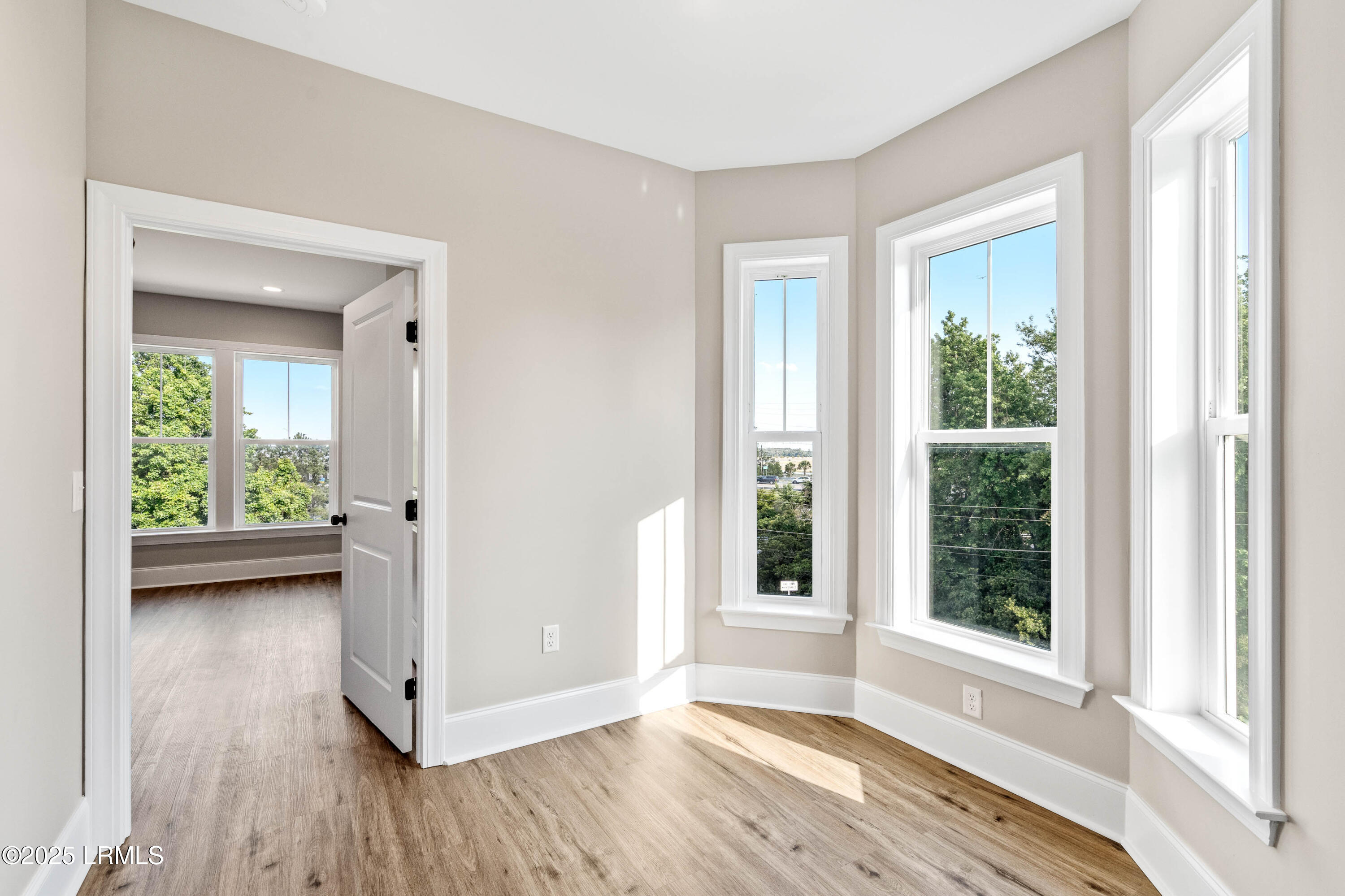 Beaufort, South Carolina 29902, United States, 2 Bedrooms Bedrooms, ,3 BathroomsBathrooms,Residential,Active,17474