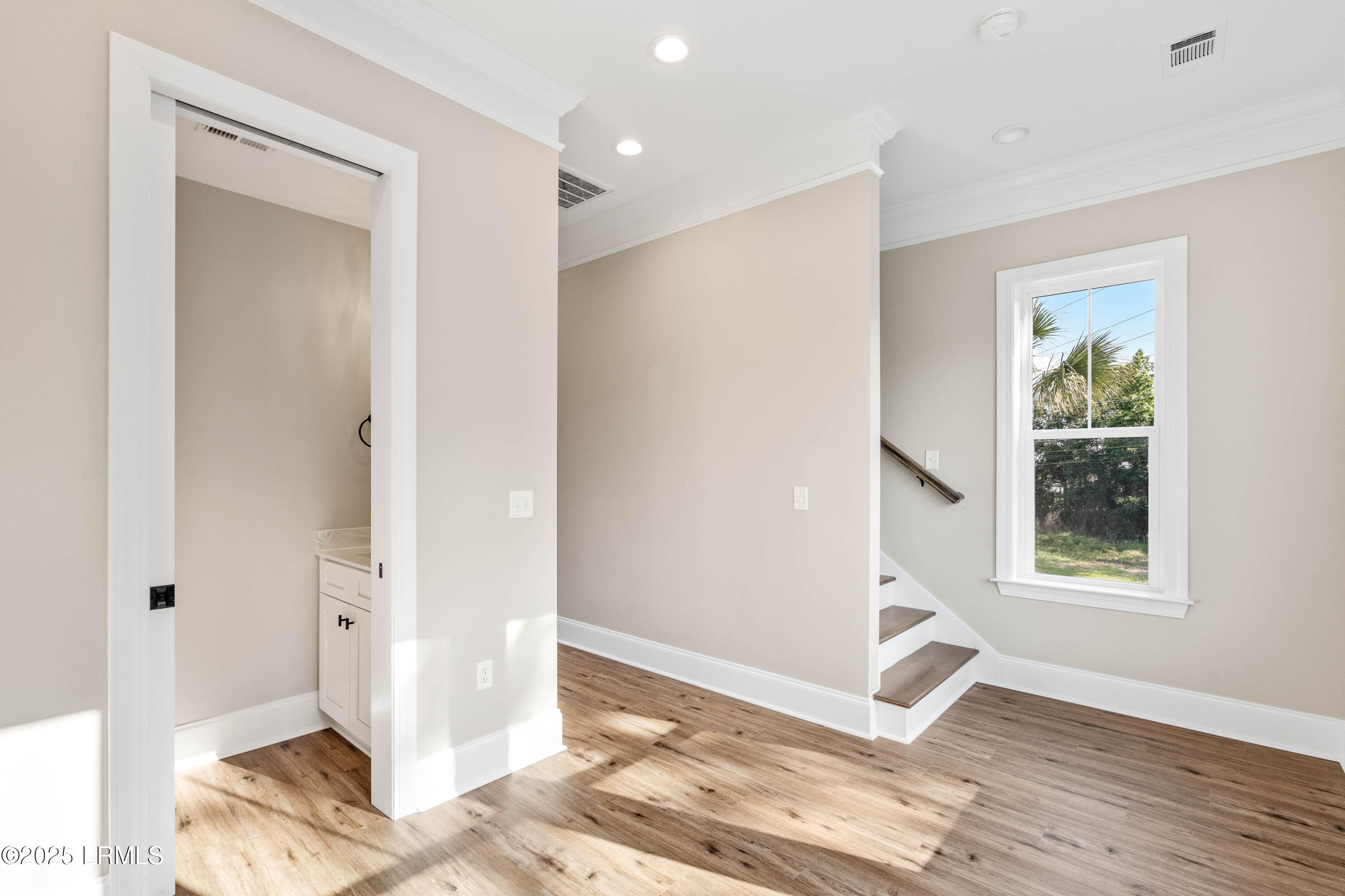 Beaufort, South Carolina 29902, United States, 2 Bedrooms Bedrooms, ,3 BathroomsBathrooms,Residential,Active,17474