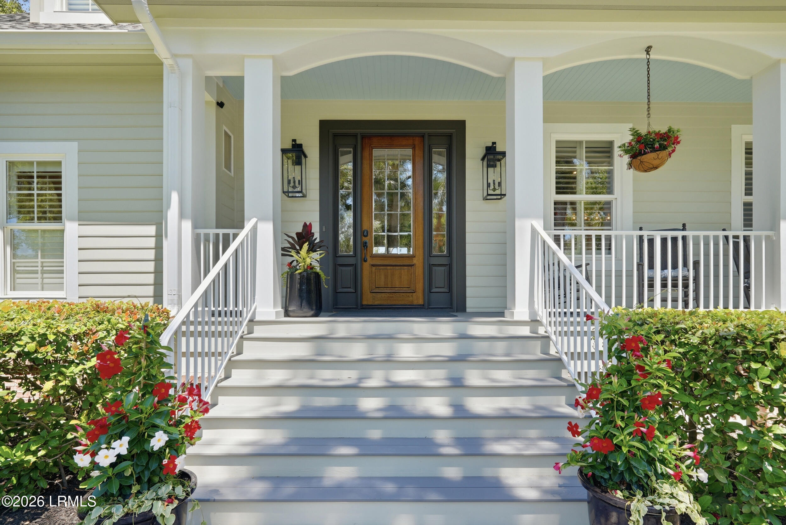 7 Peninsula Drive