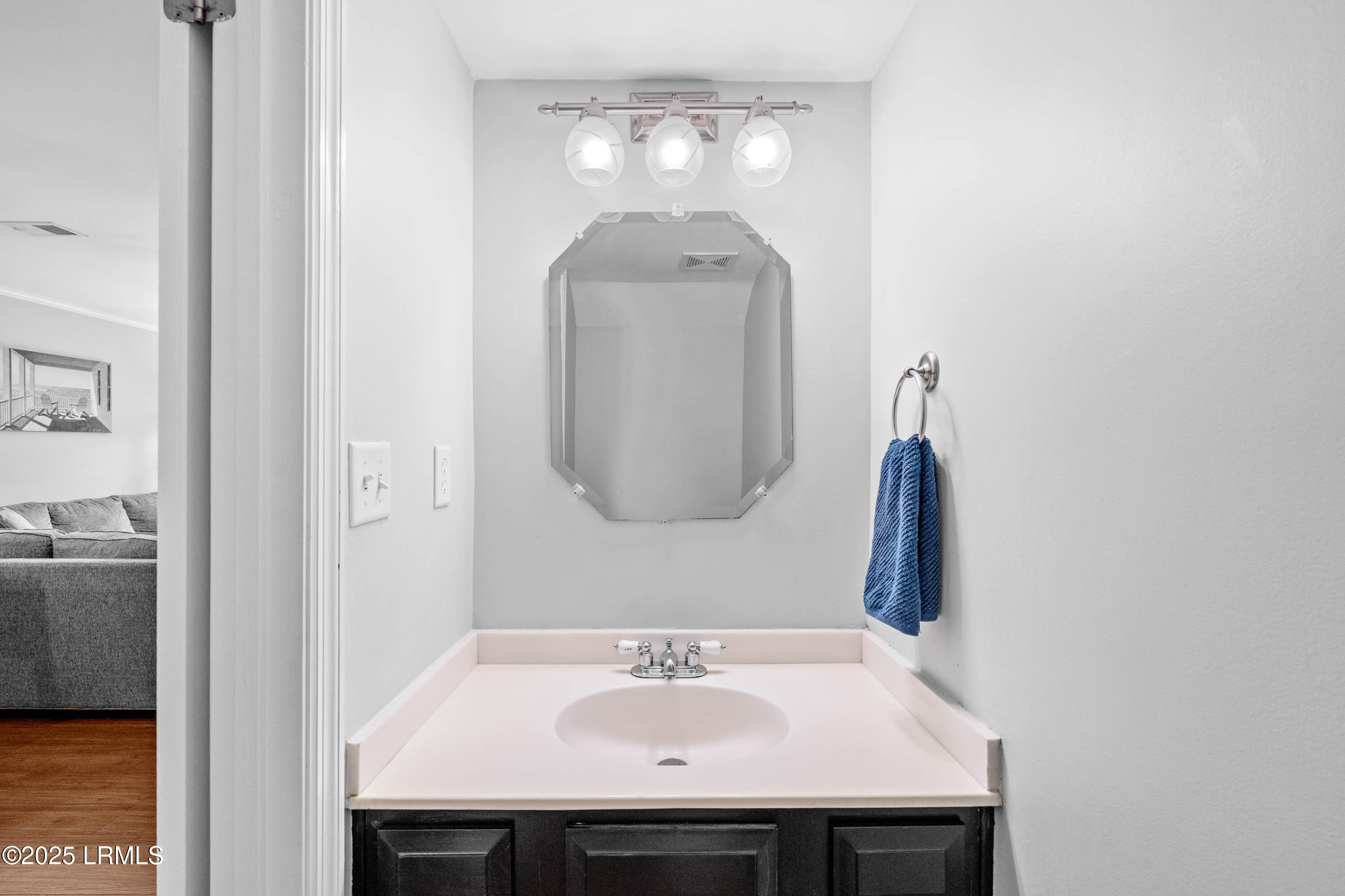 Beaufort, South Carolina 29902, United States, 2 Bedrooms Bedrooms, ,3 BathroomsBathrooms,Residential,Active,128302