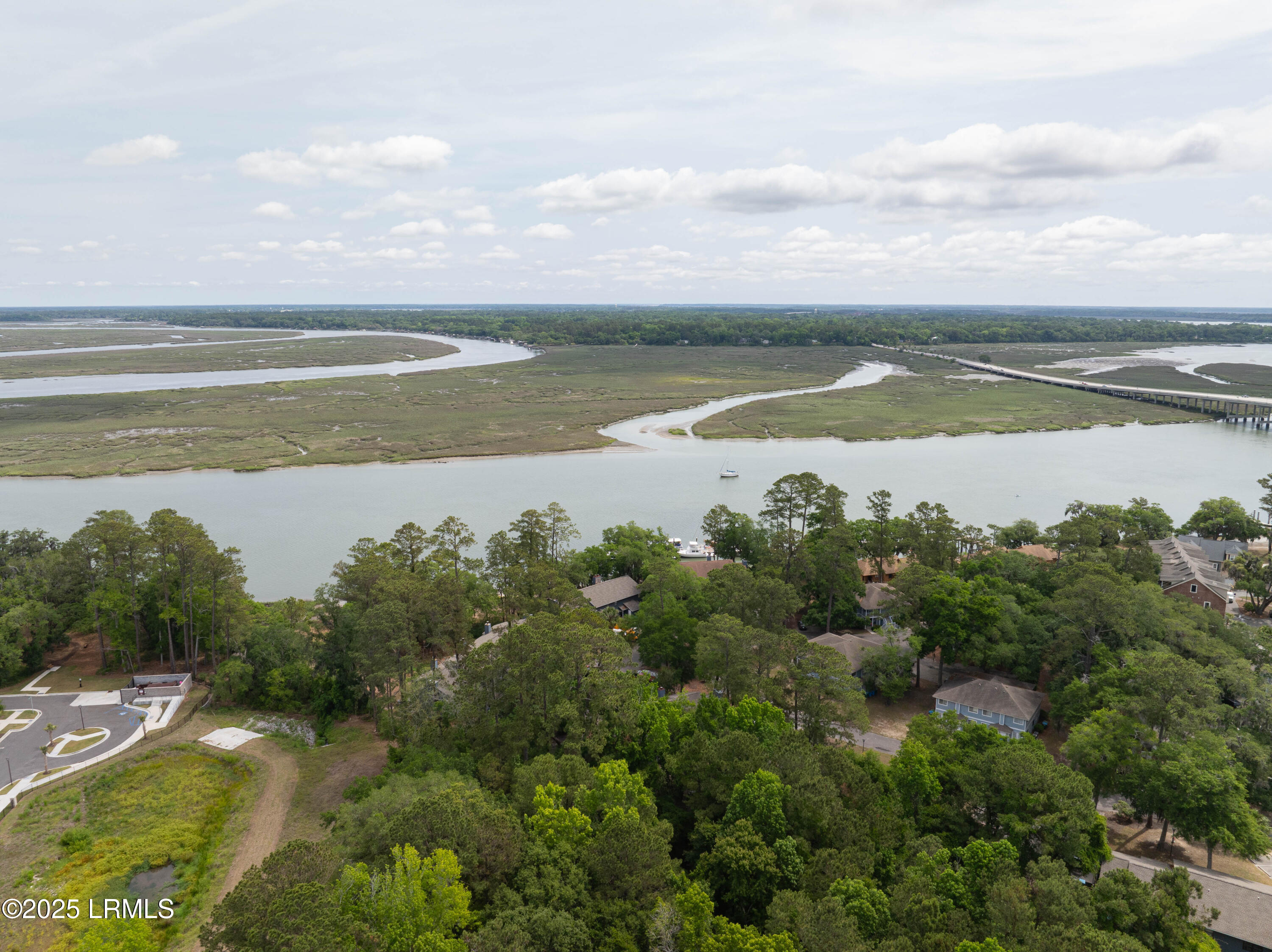 Beaufort, South Carolina 29902, United States, 2 Bedrooms Bedrooms, ,3 BathroomsBathrooms,Residential,Active,128302