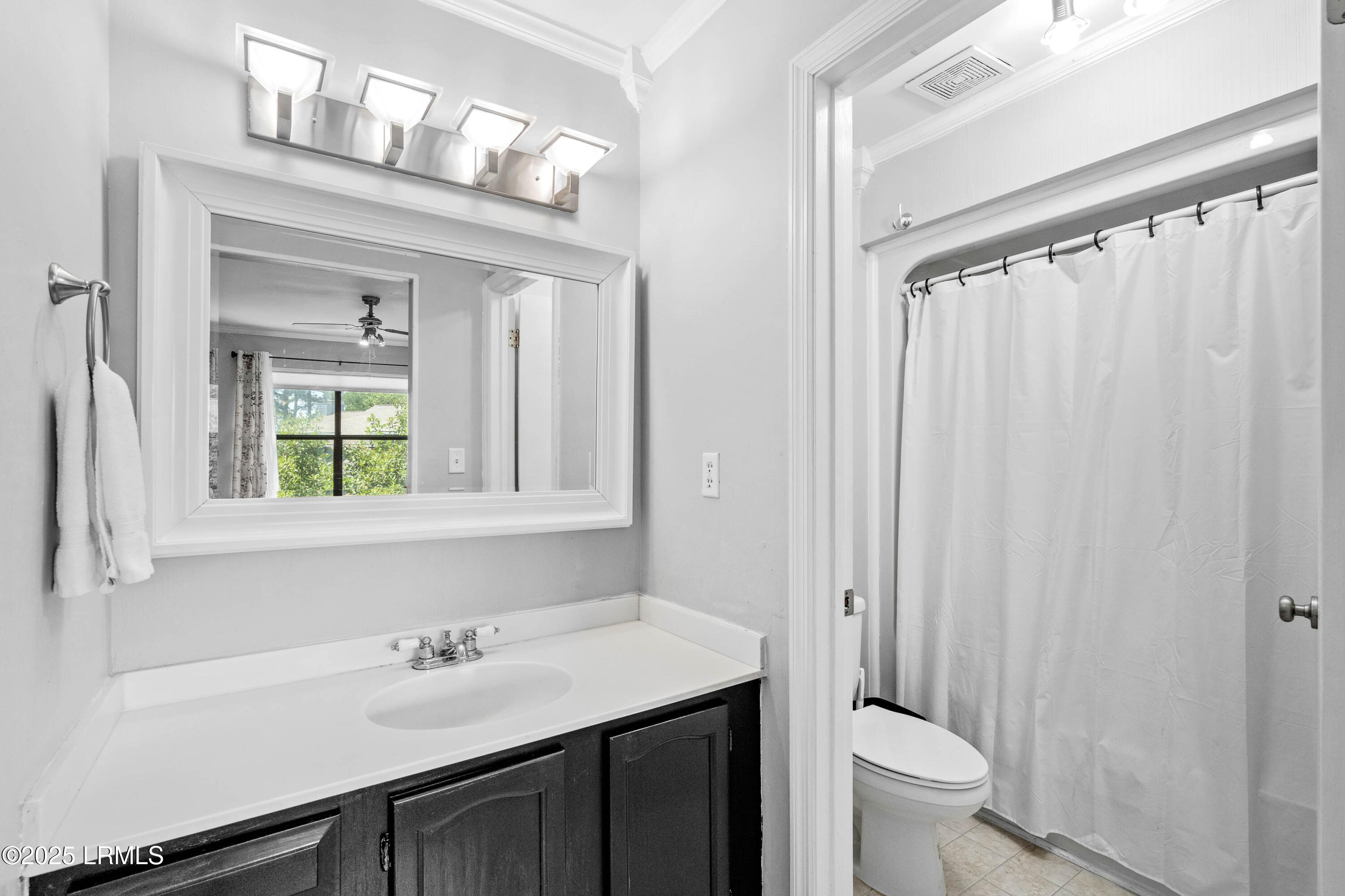 Beaufort, South Carolina 29902, United States, 2 Bedrooms Bedrooms, ,3 BathroomsBathrooms,Residential,Active,128302