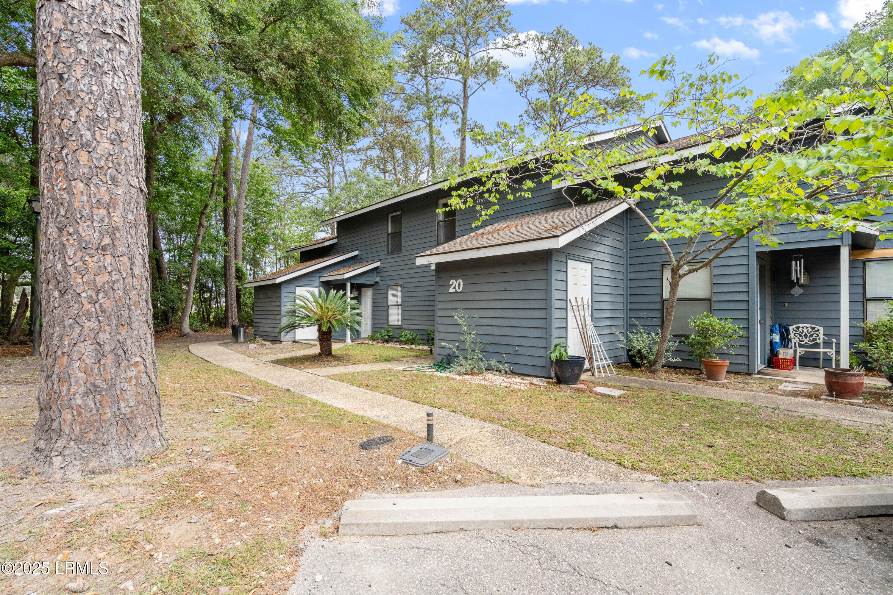 Beaufort, South Carolina 29902, United States, 2 Bedrooms Bedrooms, ,3 BathroomsBathrooms,Residential,Active,128302