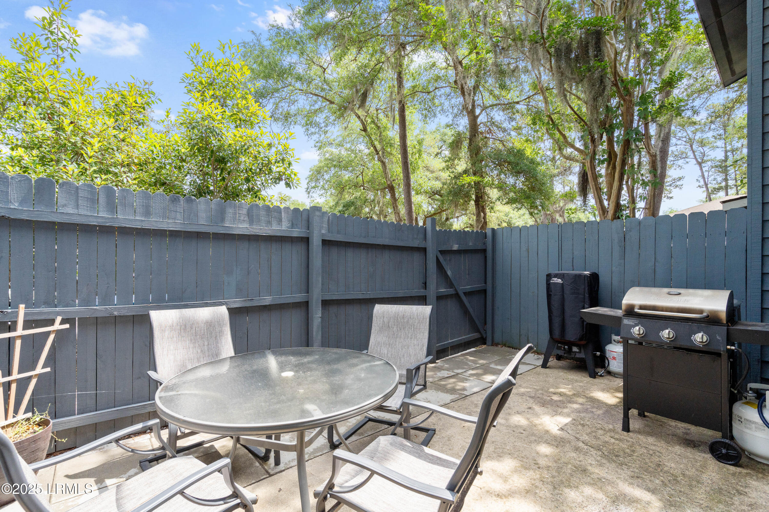 Beaufort, South Carolina 29902, United States, 2 Bedrooms Bedrooms, ,3 BathroomsBathrooms,Residential,Active,128302