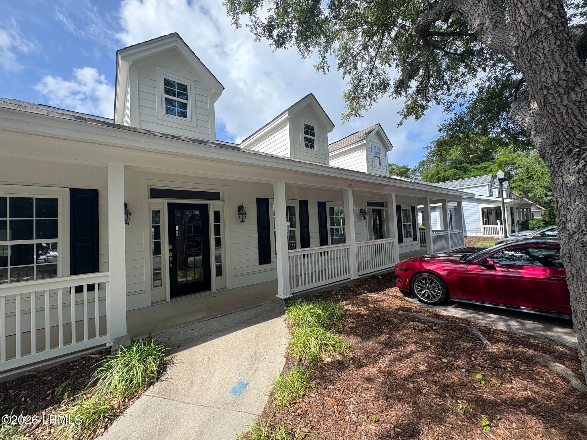 33 Marshellen Drive B