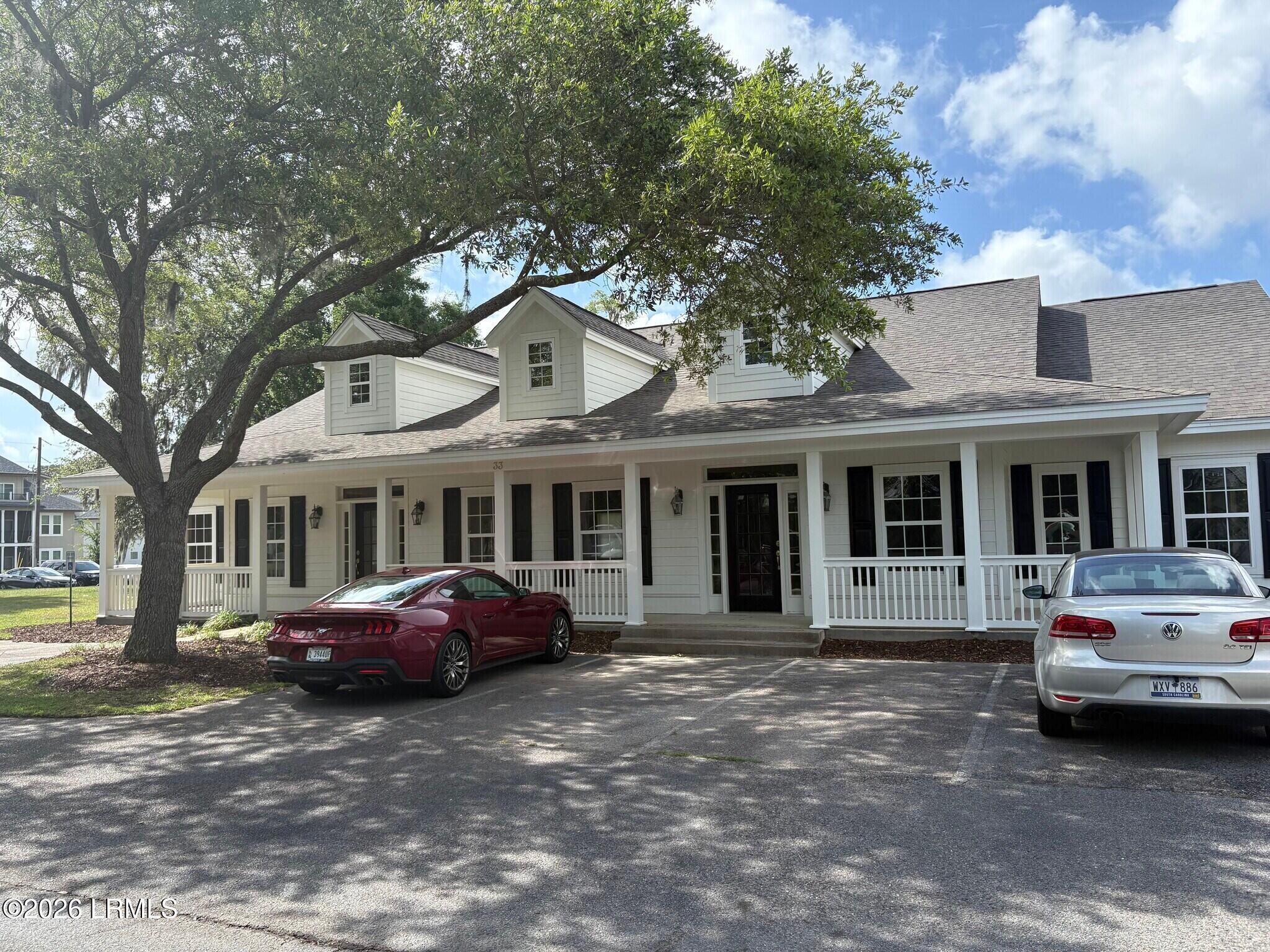 33 Marshellen Drive B