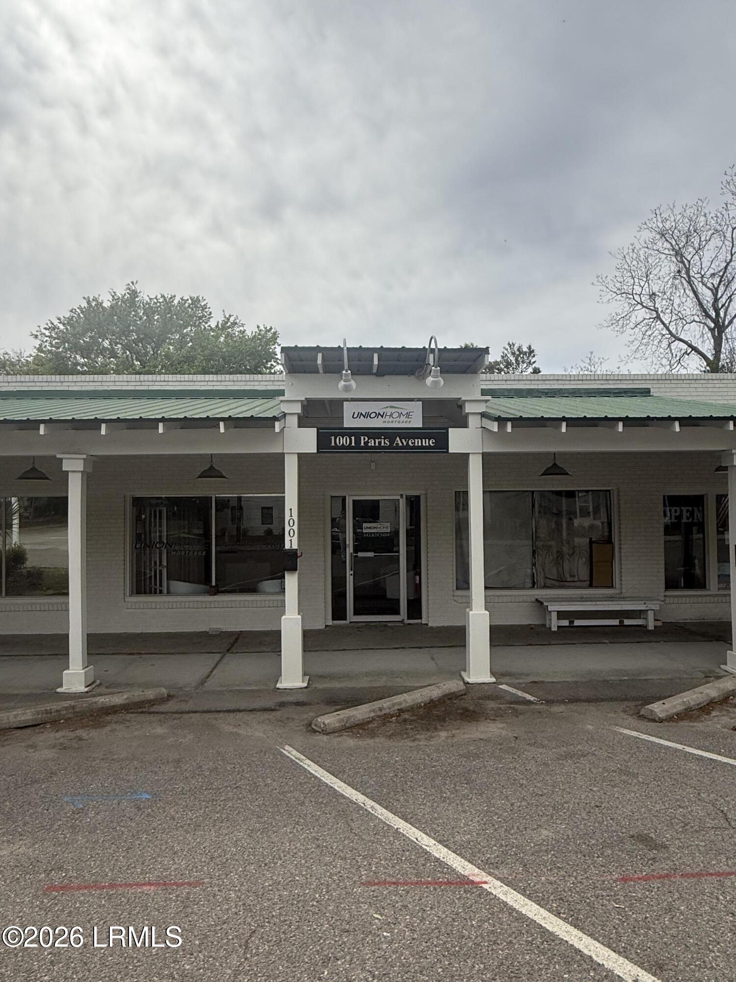 1001 Paris Avenue