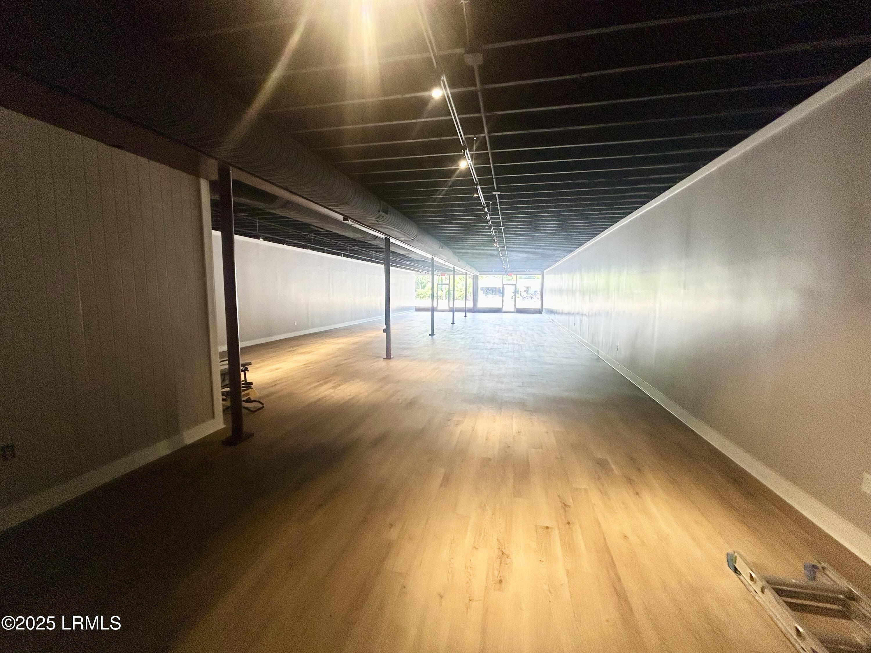 1810 Boundary Street B