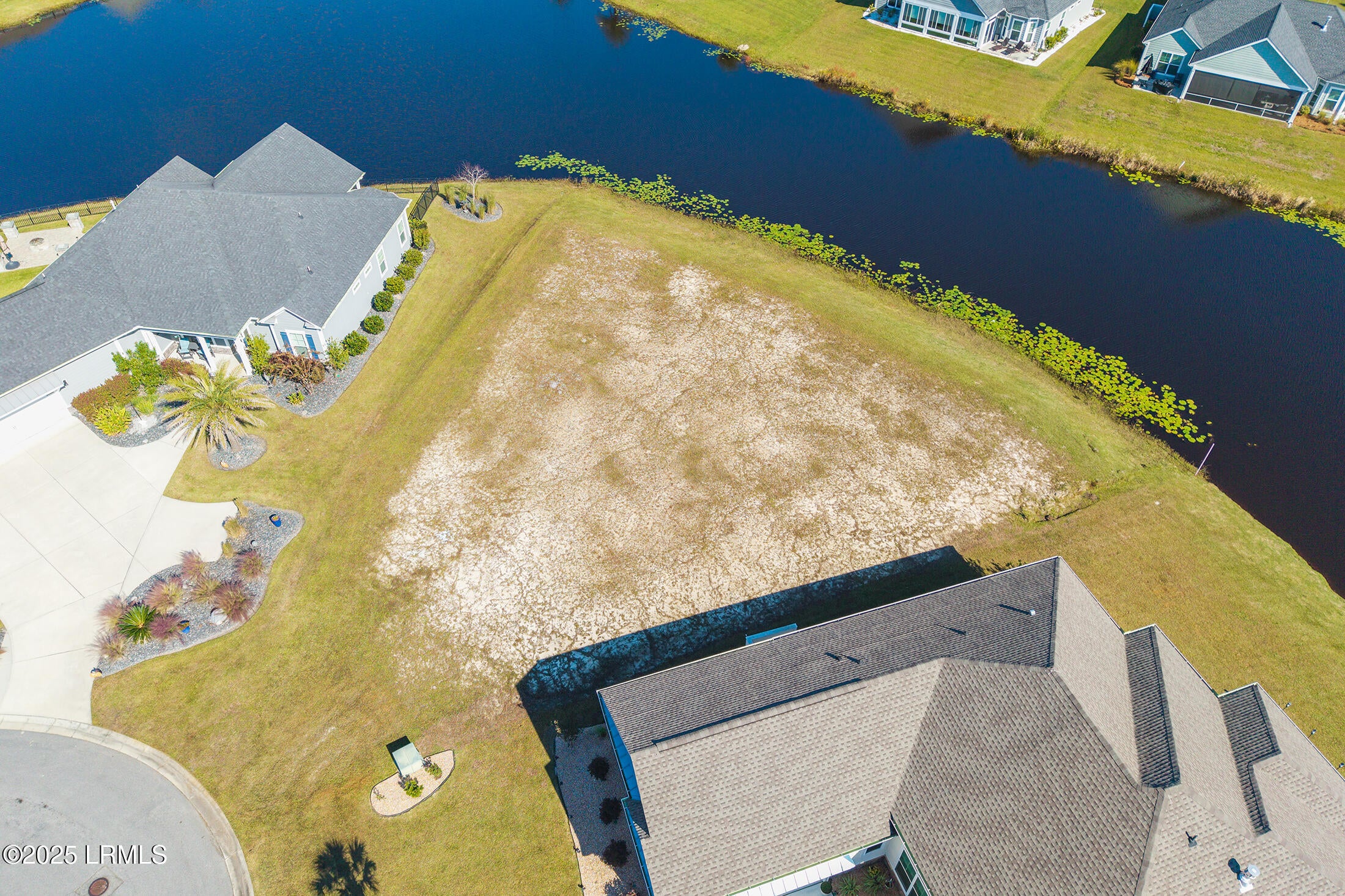 564 River Oak Way