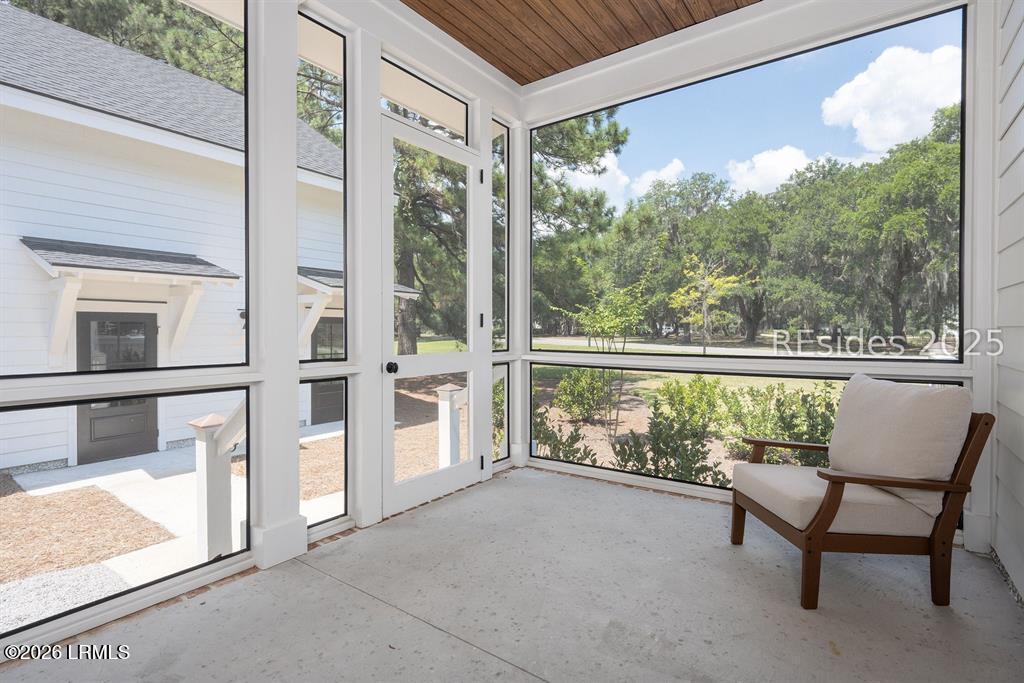 20 Millers Pond Drive